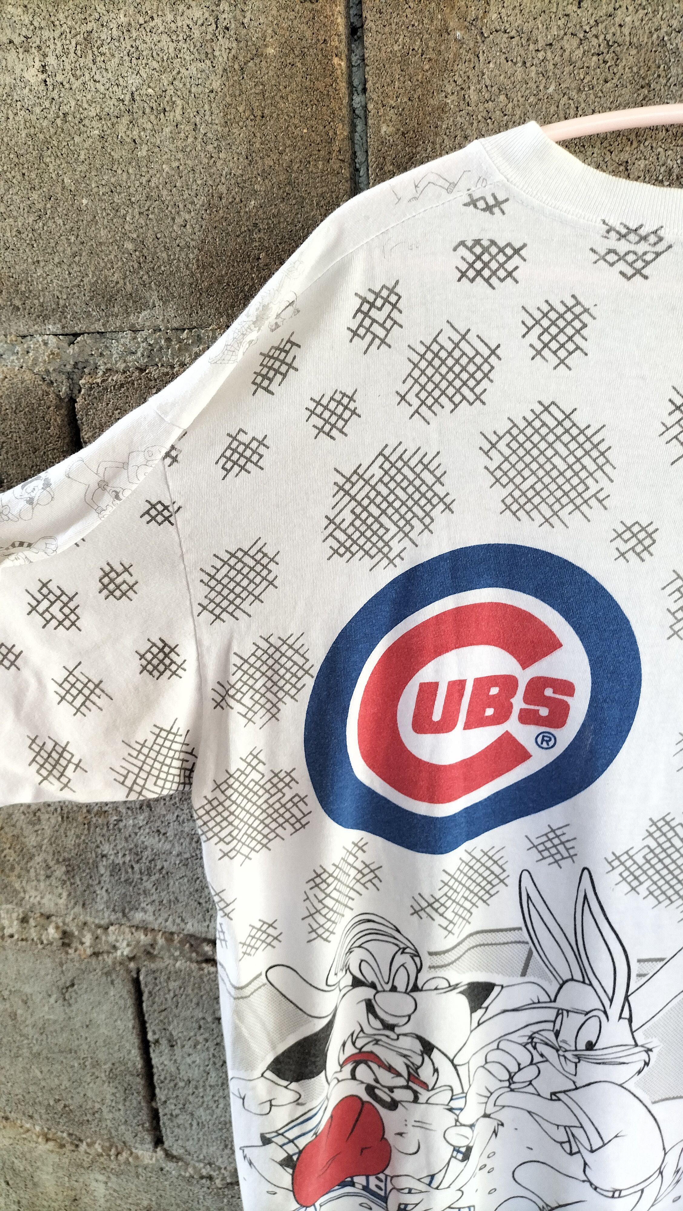 MLB Vintage 90s Warner Bros x Cubs MLB 1993 Cartoon Characters Size US L / EU 52-54 / 3 - 10 Thumbnail