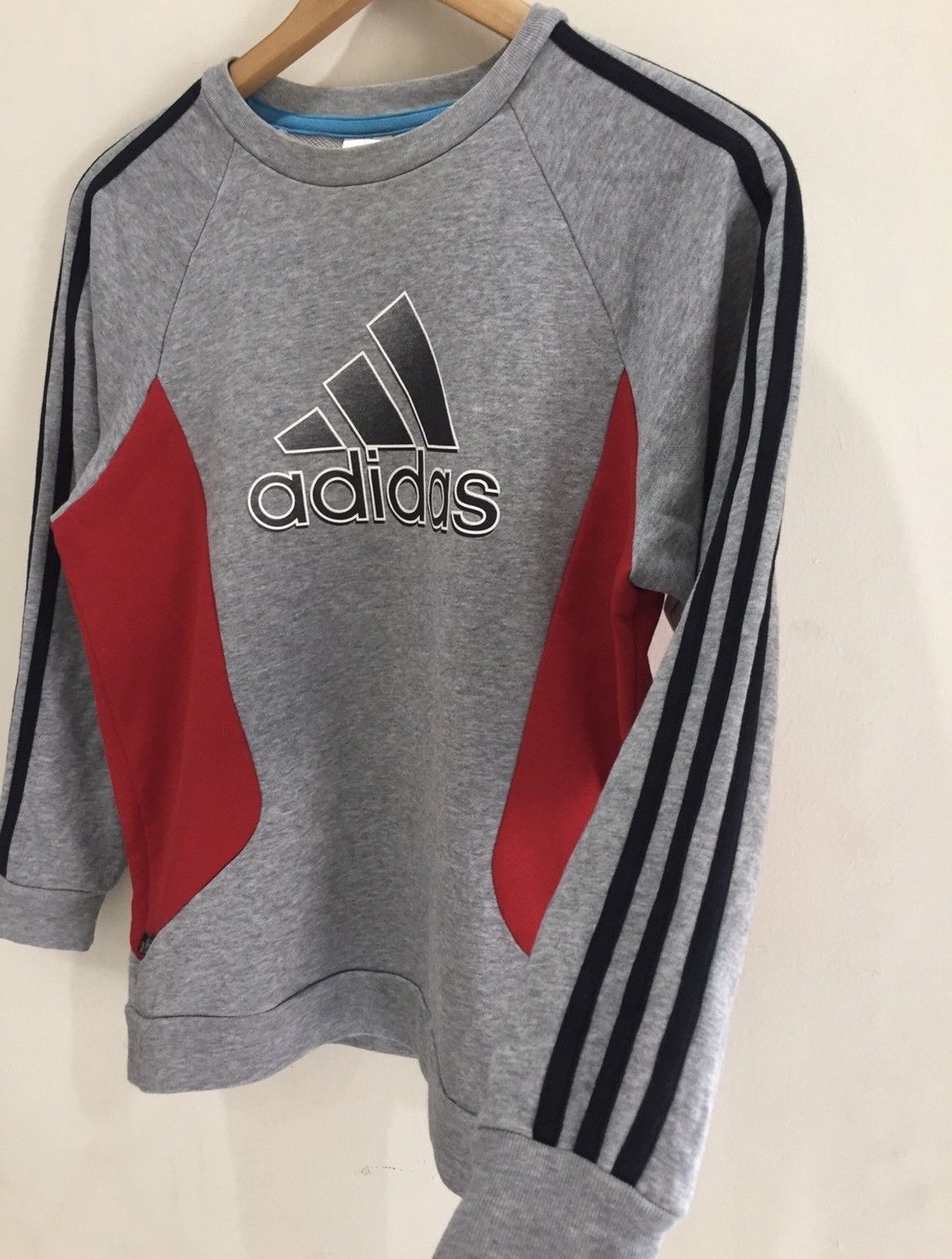 Adidas Vintage Adidas Sweatshirt Size US M / EU 48-50 / 2 - 1 Thumbnail