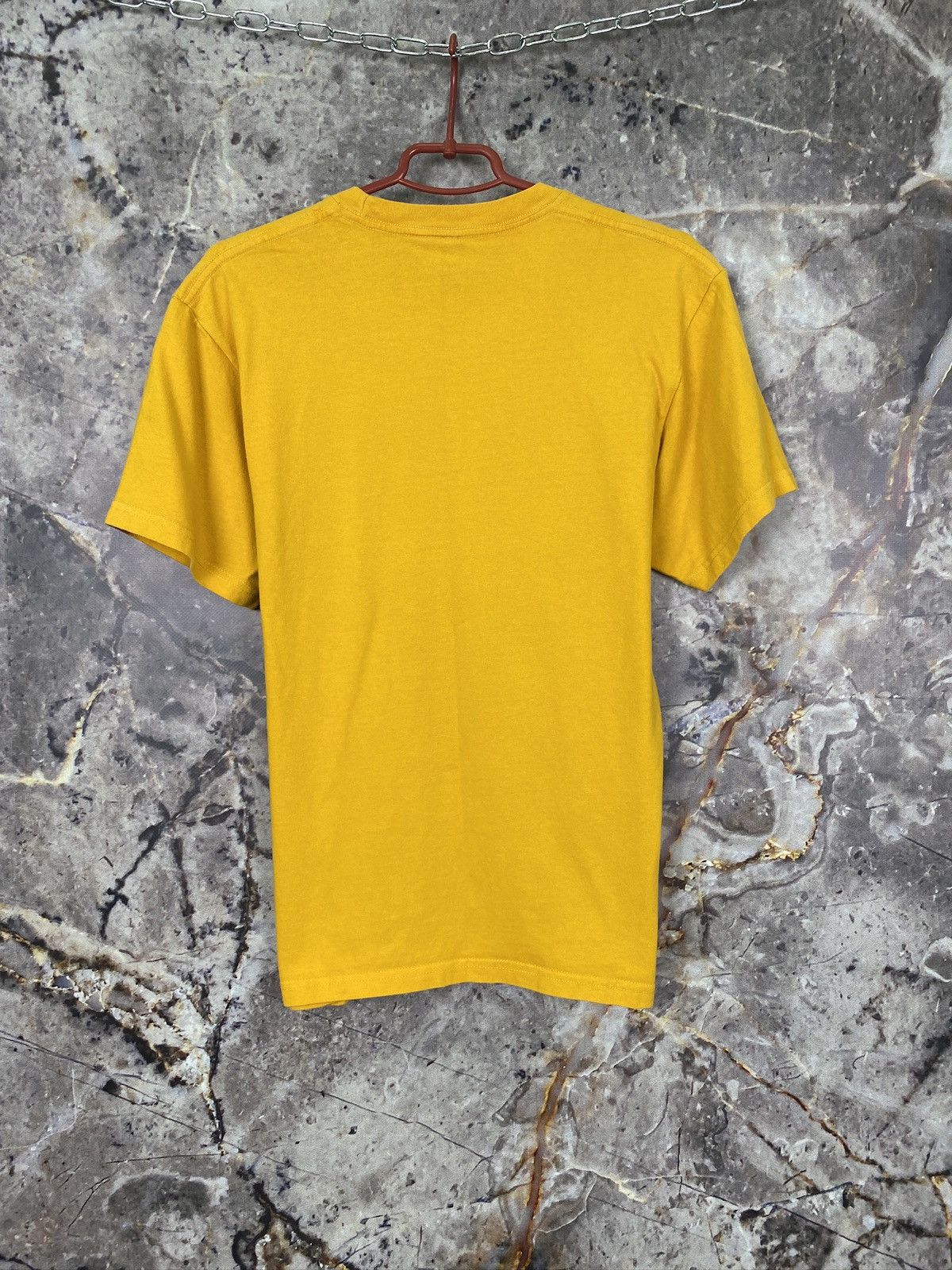 Vintage Men’s Supreme Telephone Booth T Shirt Size M Size US M / EU 48-50 / 2 - 8 Thumbnail