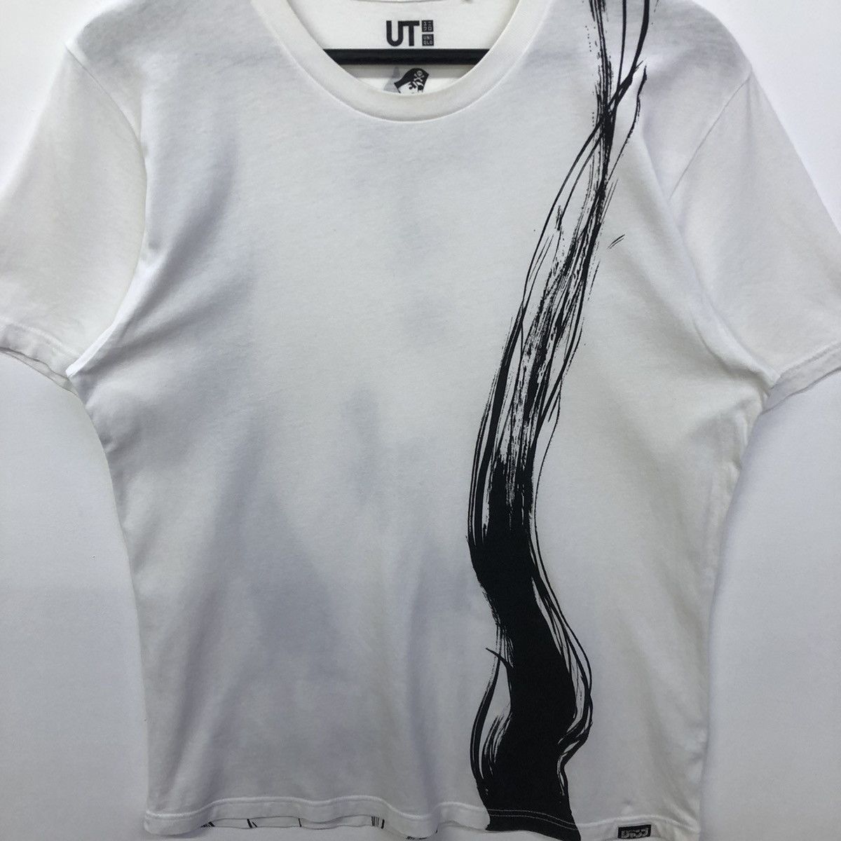 Anime Hunter X Hunter Gon Freecss Nen Skills Uniqlo Tshirt Size US M / EU 48-50 / 2 - 3 Thumbnail