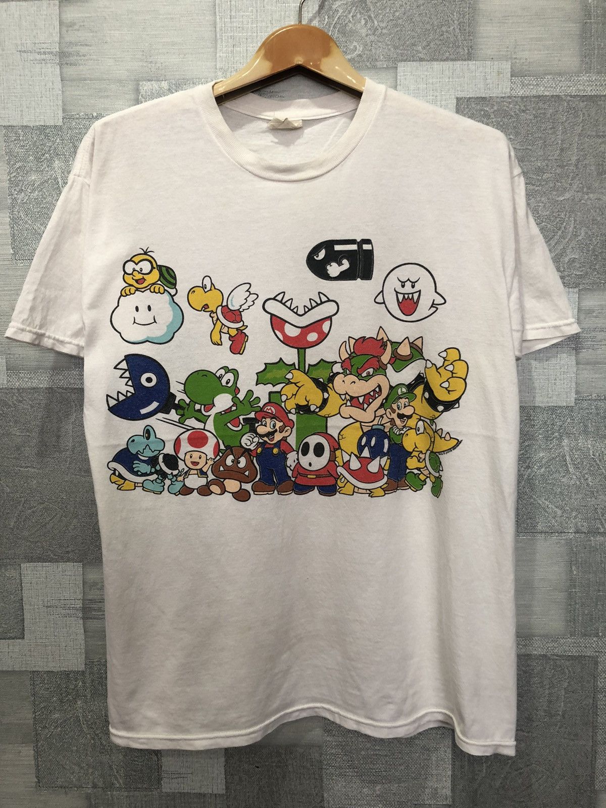 Nintendo Super Mario 2010 NINTENDO Game Party T-Shirt #1009 Size US L / EU 52-54 / 3 - 2 Thumbnail