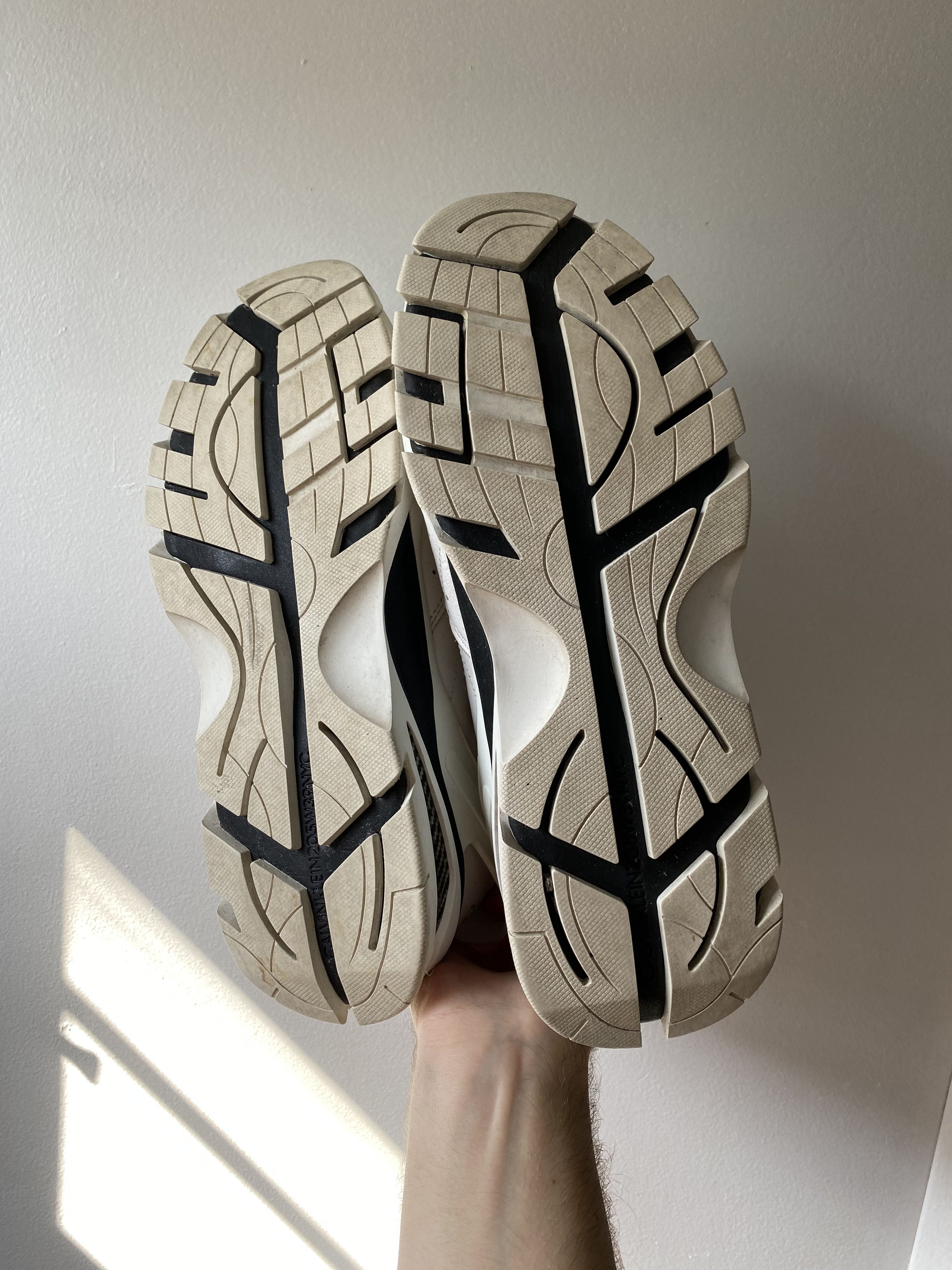 Calvin Klein 205W39NYC × Raf Simons Calvin Klein 205W39NYC White Carlos Size 13 Raf Simons Size US 13 / EU 46 - 4 Thumbnail