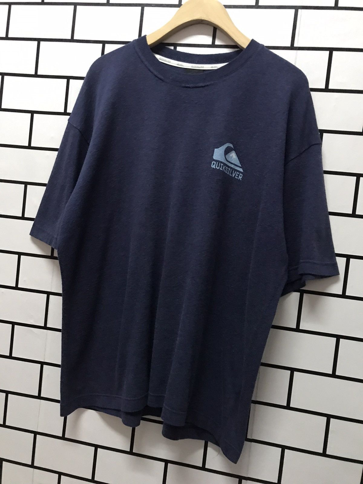 Quicksilver × Quiksilver × Vintage Vintage 90’s Quiksilver back hint tshirt Size US XL / EU 56 / 4 - 7 Thumbnail