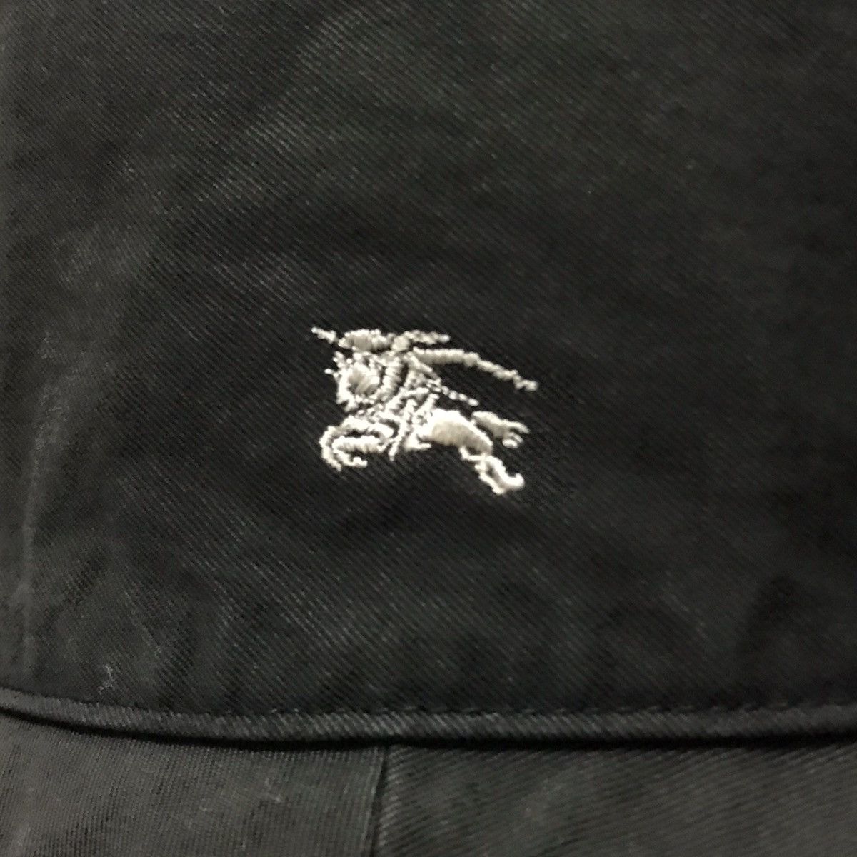 Burberry × Vintage Reversible Burberry Nova Check Embroidery Bucket Hat Size ONE SIZE - 12 Thumbnail