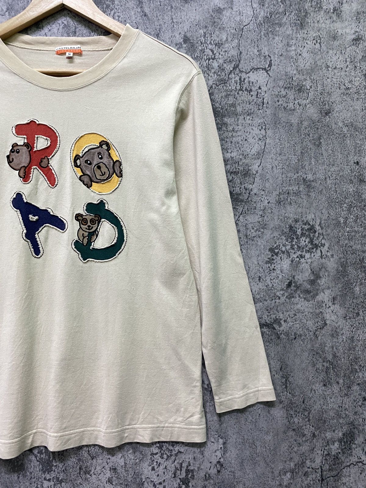 Jean Charles De Castelbajac CASTLEBAJAC Kids Sport Patches Long Slevess Tshirt Size US S / EU 44-46 / 1 - 5 Thumbnail