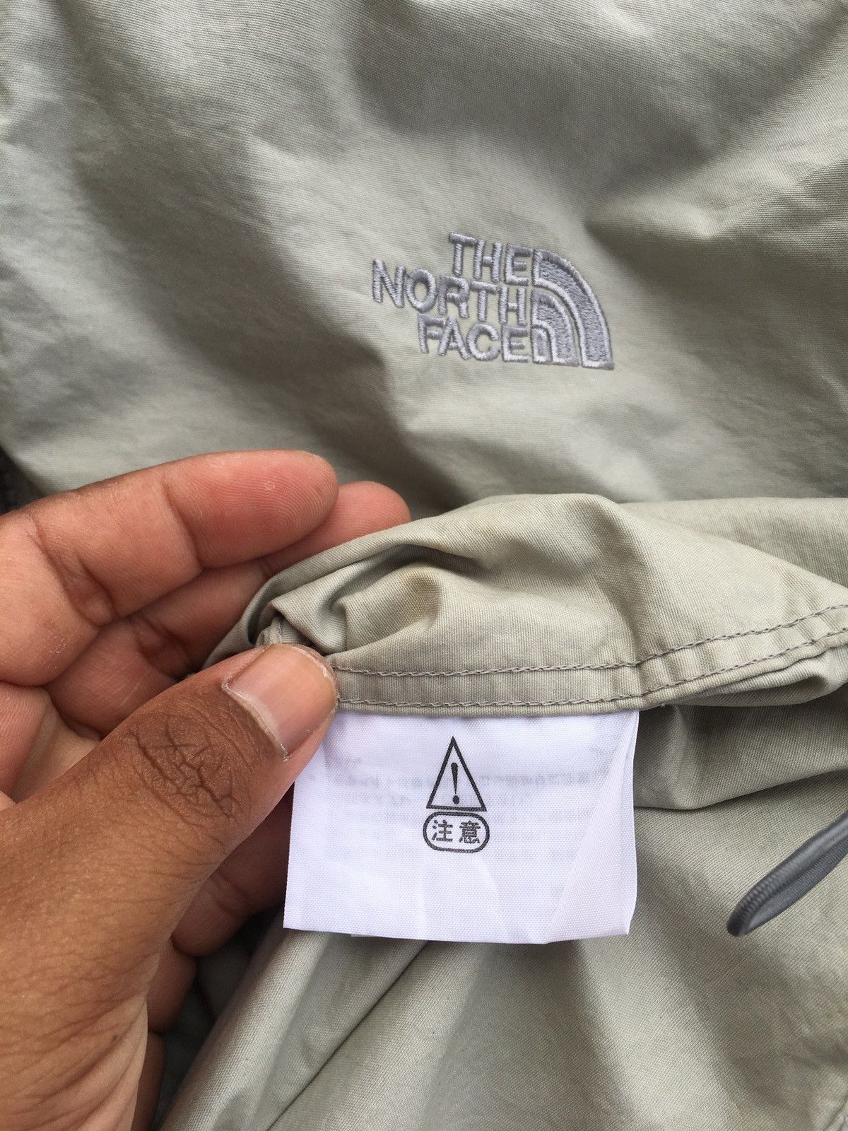 The North Face Rare The North Face Hoodie Windbreaker Size US L / EU 52-54 / 3 - 10 Thumbnail