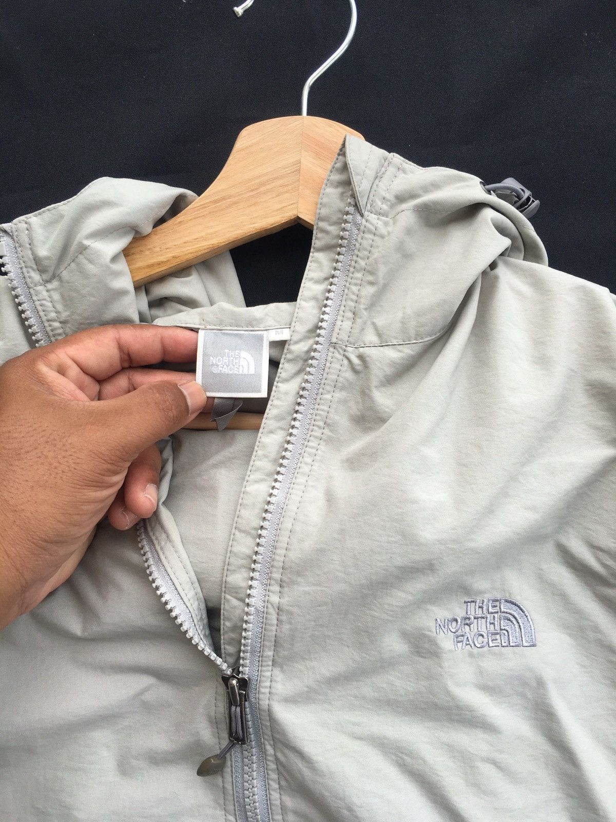 The North Face Rare The North Face Hoodie Windbreaker Size US L / EU 52-54 / 3 - 6 Thumbnail