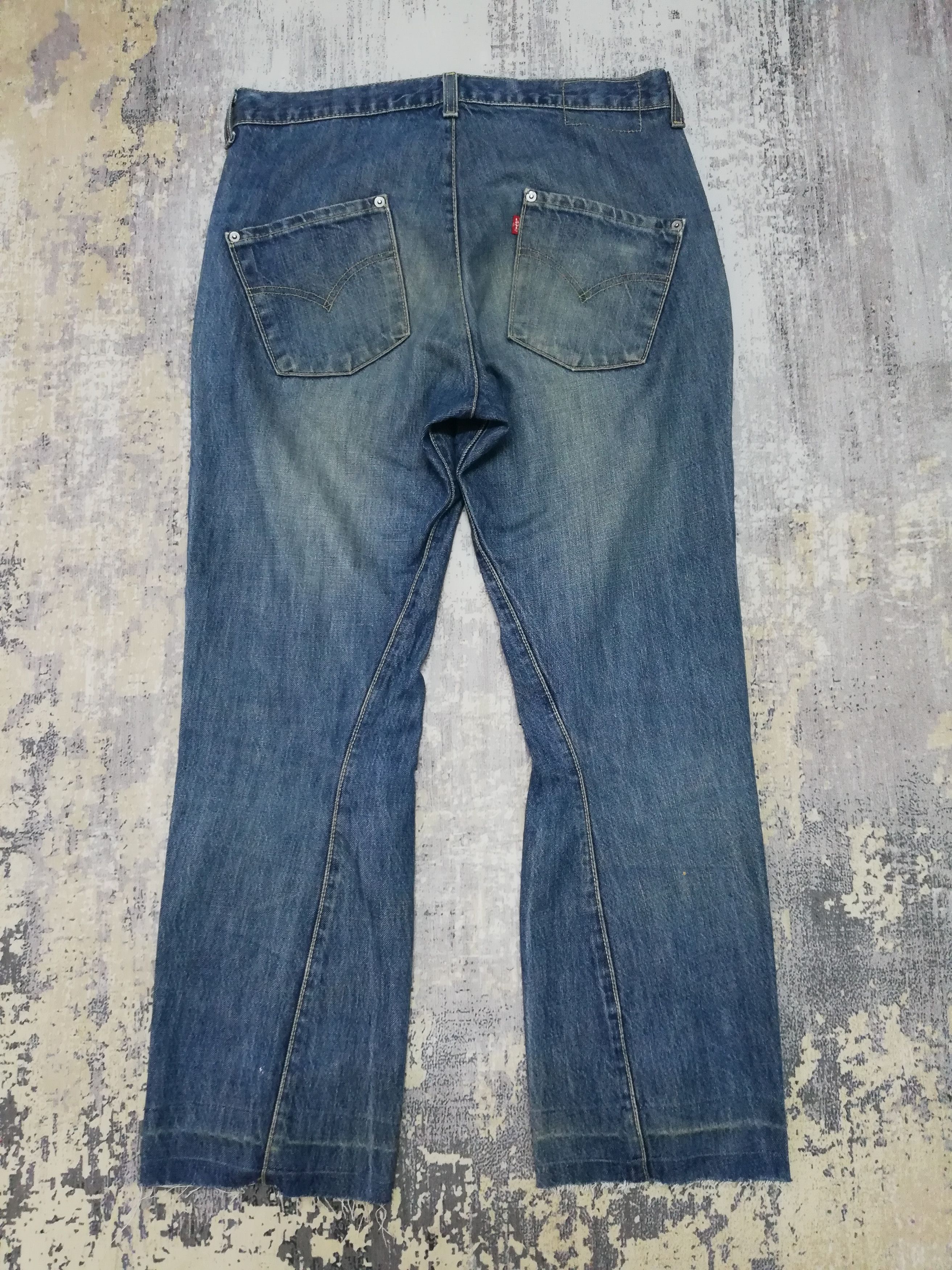 Levi's VTG Levi's Engineered Jeans Twisted Seam Denim Pants 32x28.5 Size US 32 / EU 48 - 2 Thumbnail