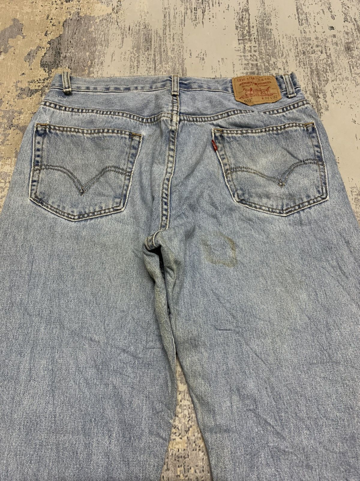 Levi's Vintage Levi’s 505 Regular Fit Distressed 90s Jeans Blue Size US 34 / EU 50 - 9 Thumbnail