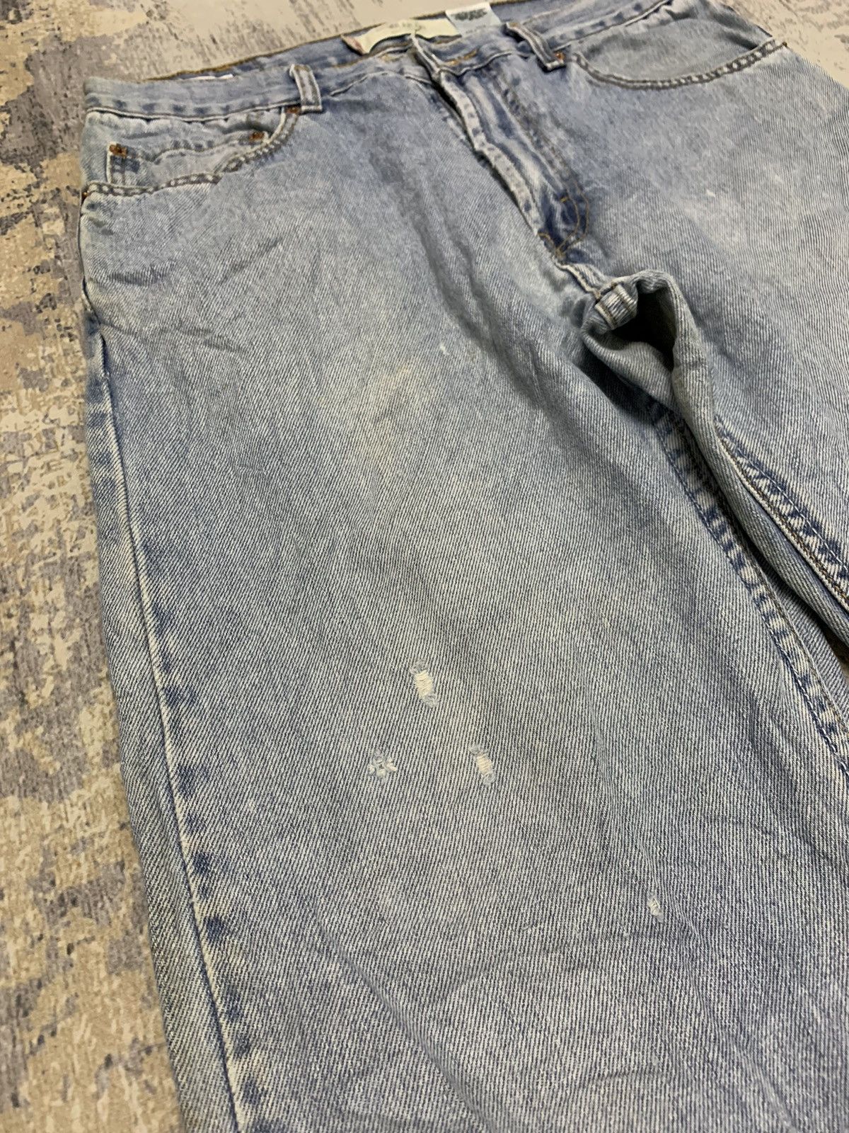 Levi's Vintage Levi’s 505 Regular Fit Distressed 90s Jeans Blue Size US 34 / EU 50 - 4 Thumbnail
