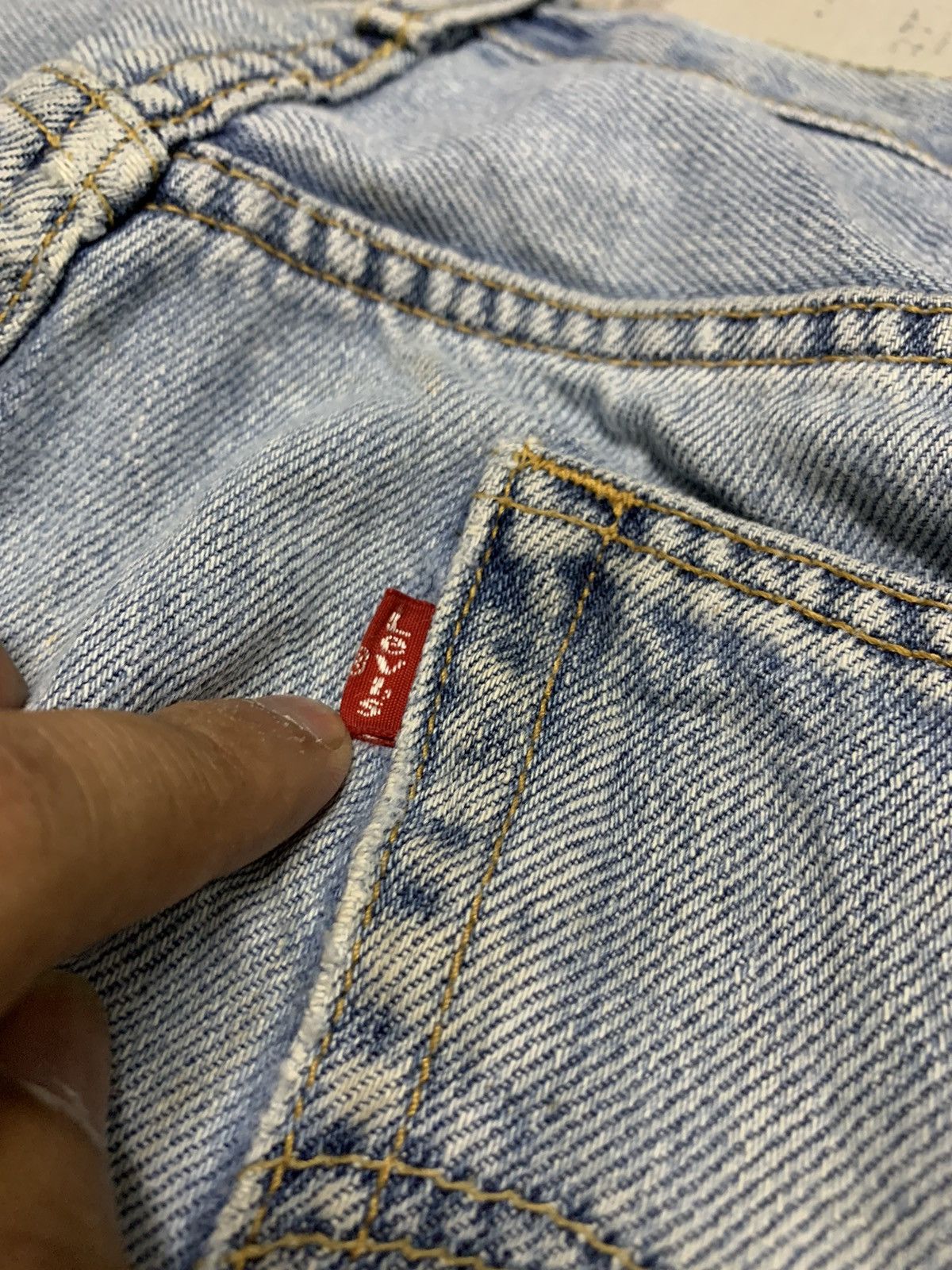 Levi's Vintage Levi’s 505 Regular Fit Distressed 90s Jeans Blue Size US 34 / EU 50 - 11 Thumbnail