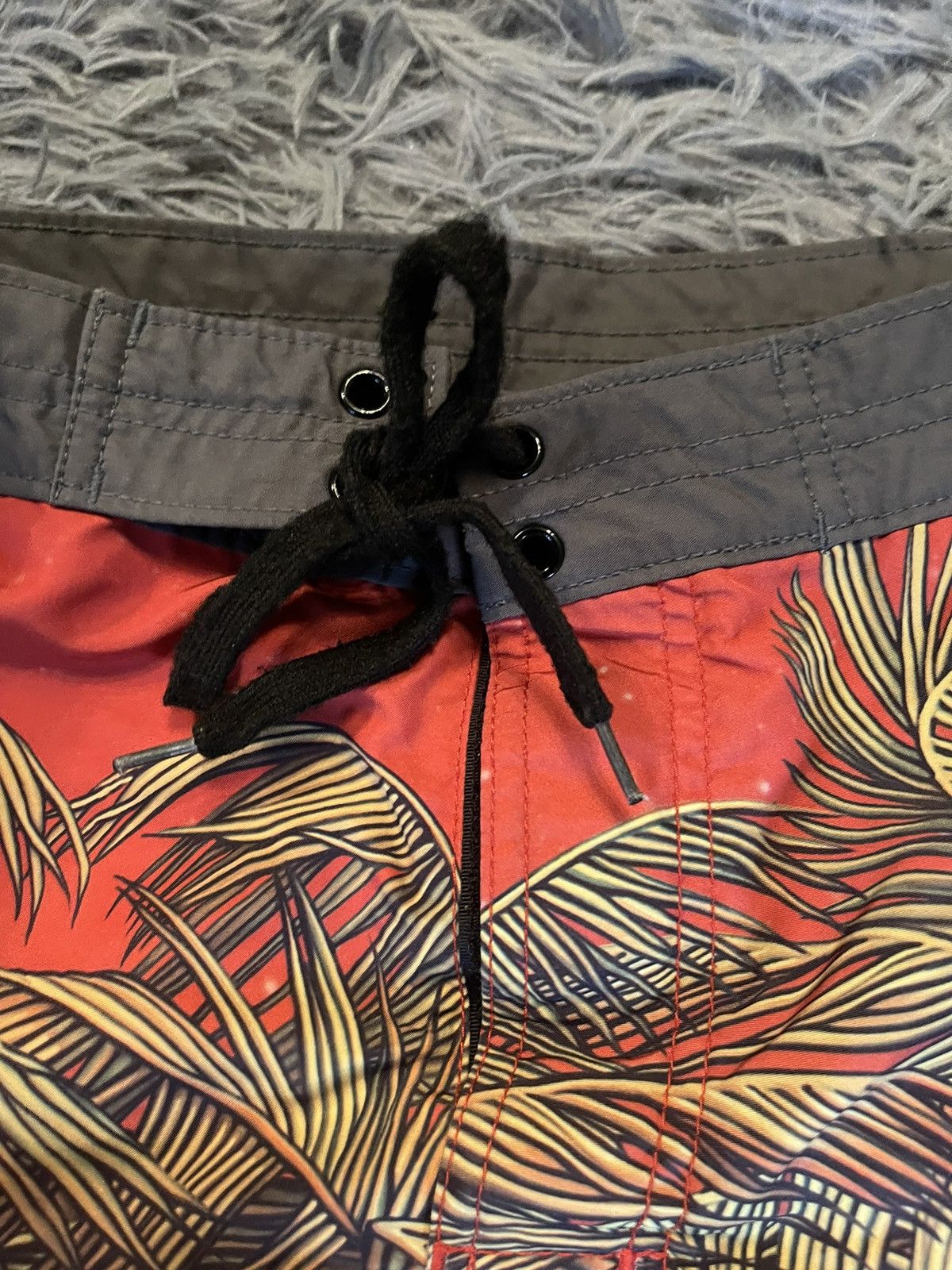 Vintage Rietveld Y2K vintage Hawaiian graphic totems shorts Size US 28 / EU 44 - 4 Thumbnail