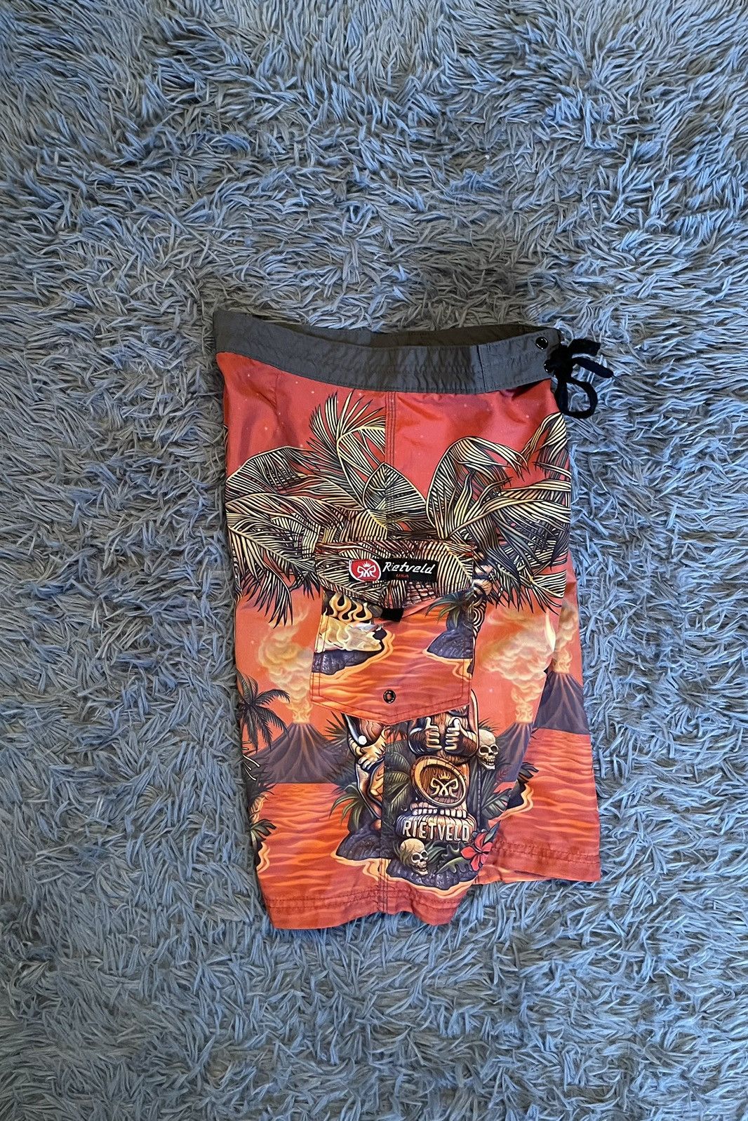 Vintage Rietveld Y2K vintage Hawaiian graphic totems shorts Size US 28 / EU 44 - 7 Thumbnail
