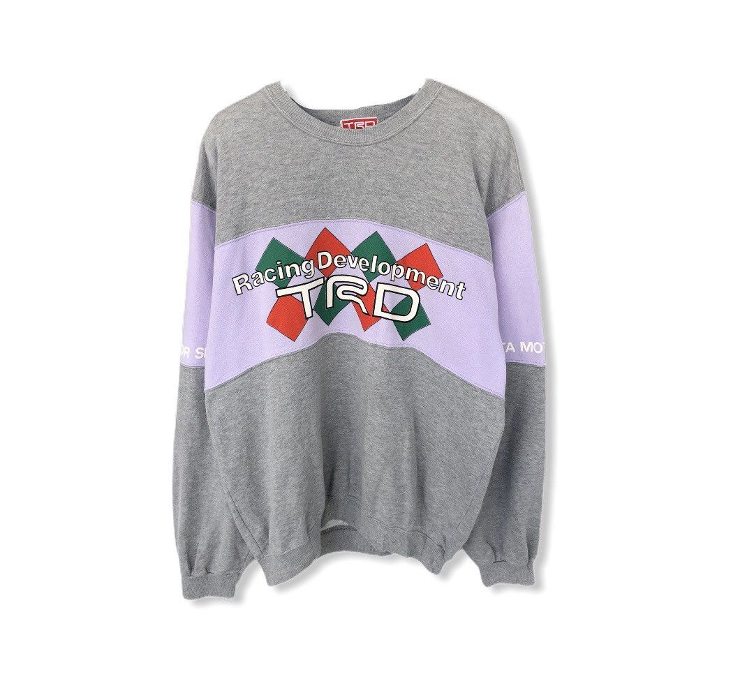 Japanese Brand Vintage Toyota Racing Development Big Logo Sweatshirt Size US L / EU 52-54 / 3 - 1 Thumbnail