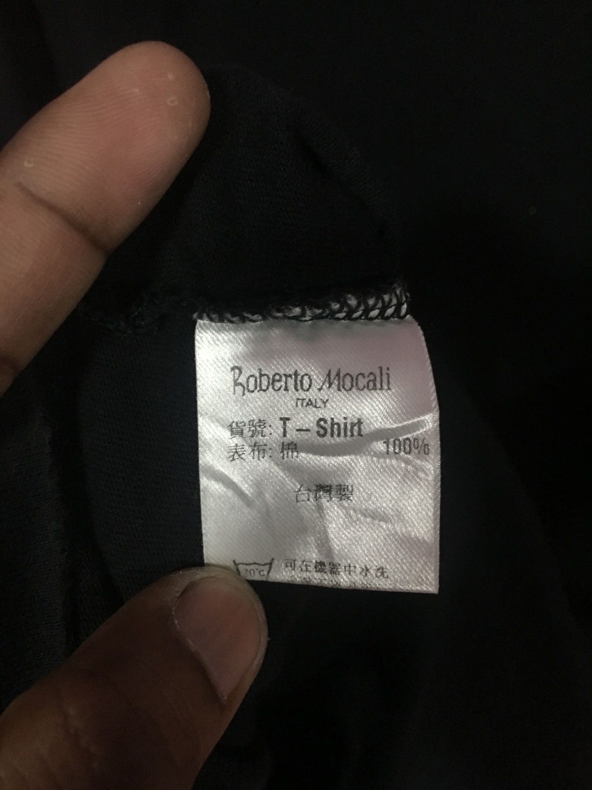 Vintage ROBERTO MOCALI BLACK SIZE L TEE SHIRT ITALY Size US L / EU 52-54 / 3 - 6 Thumbnail