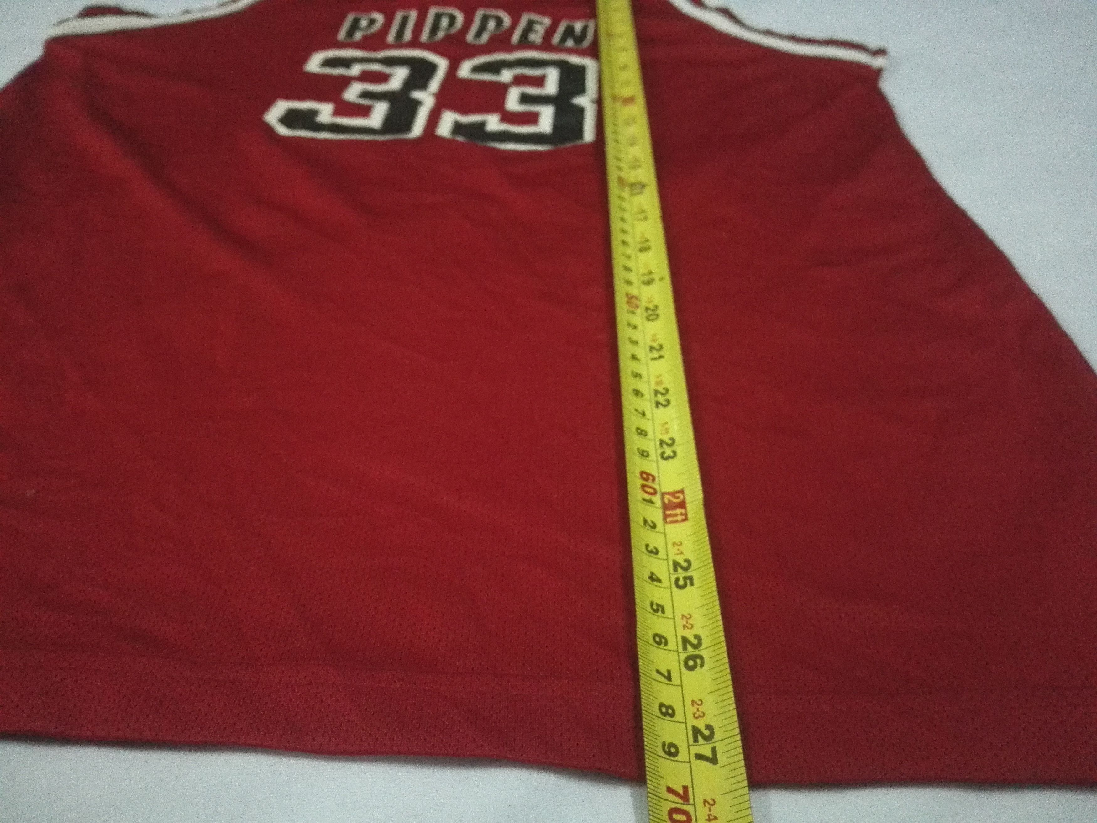 Champion CHICAGO BULLS SCOTTIE PIPPEN Basketball Jersey Size US M / EU 48-50 / 2 - 10 Thumbnail