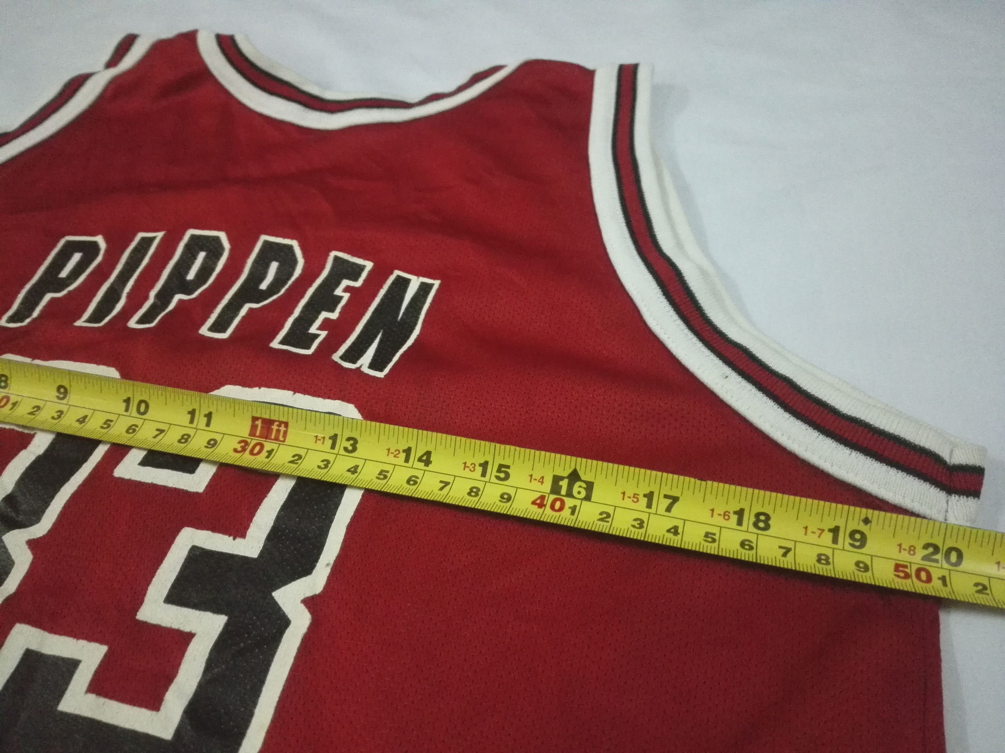 Champion CHICAGO BULLS SCOTTIE PIPPEN Basketball Jersey Size US M / EU 48-50 / 2 - 9 Thumbnail