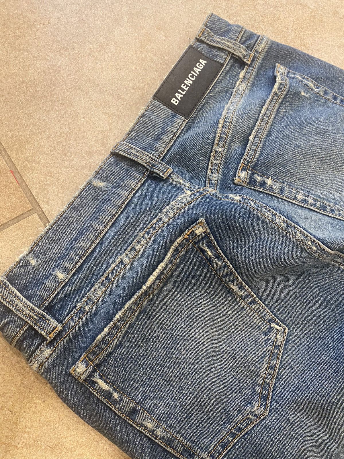 Balenciaga Balenciaga Washed Distressed Denim Jeans Size US 29 - 4 Thumbnail