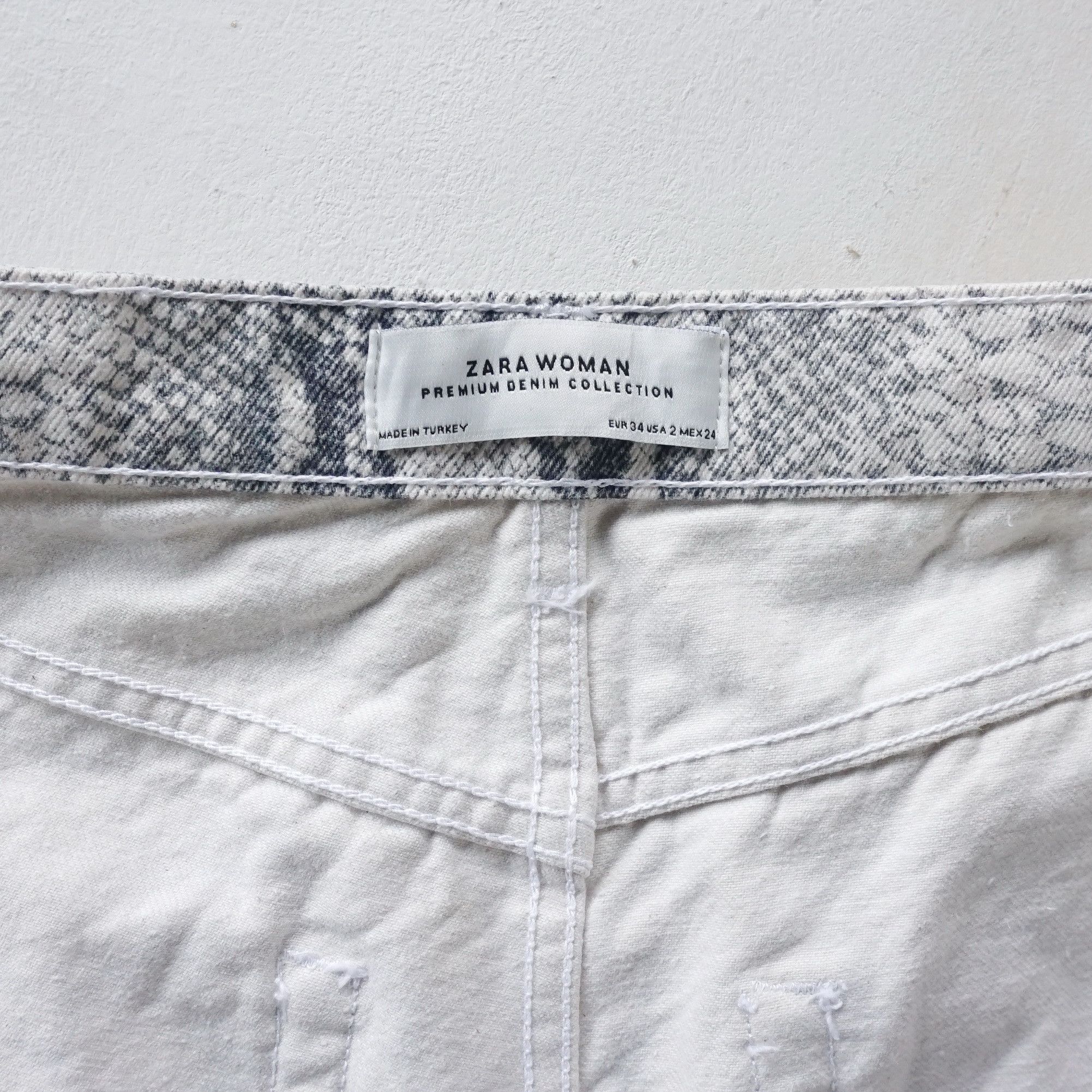 Zara ZARA Woman Faux Snake Skin Denim Size 26" / US 2 / IT 38 - 12 Thumbnail