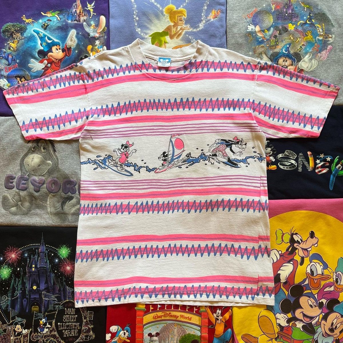 Disney Vintage 80s Disney T-Shirt All Over Print Mickey Size L Size US L / EU 52-54 / 3 - 1 Thumbnail