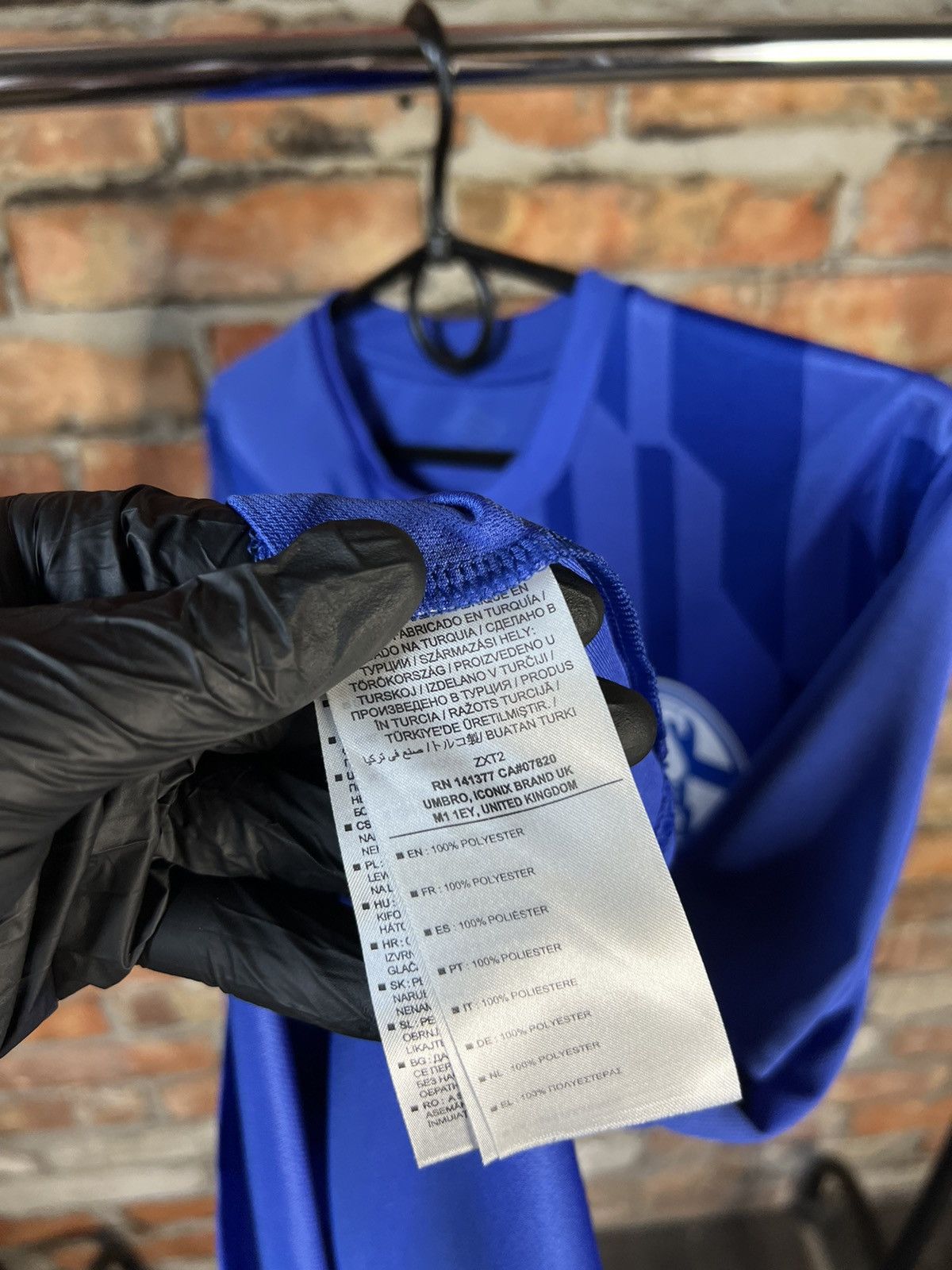 Umbro Shalke 04 soccer jersey Umbro size M Size US M / EU 48-50 / 2 - 4 Thumbnail