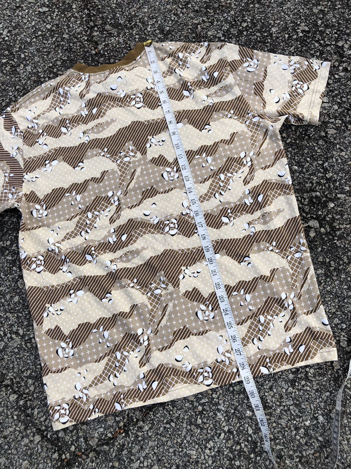 Japanese Brand Vintage SwaggerJapanese Street Camo Printed Tshirt Size US XL / EU 56 / 4 - 18 Thumbnail