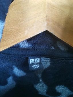 Japanese Brand Vintage Japanese Brand Uniqlo Camo Fleece Sweater Hoodie Size US S / EU 44-46 / 1 - 3 Thumbnail