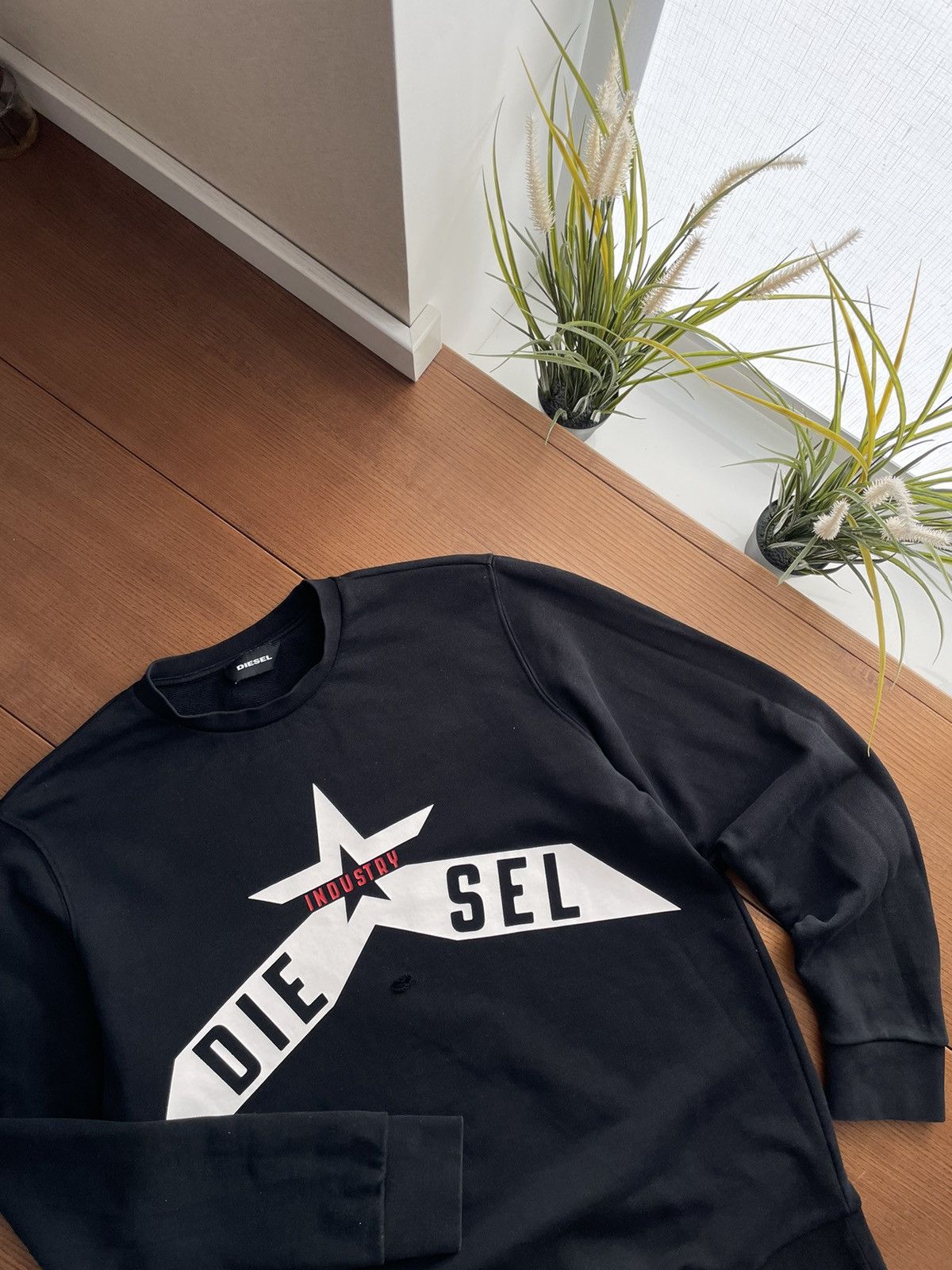Diesel Vintage Y2K Diesel Industry Big Logo Avant Garde Sweatshirt Size US XL / EU 56 / 4 - 3 Thumbnail