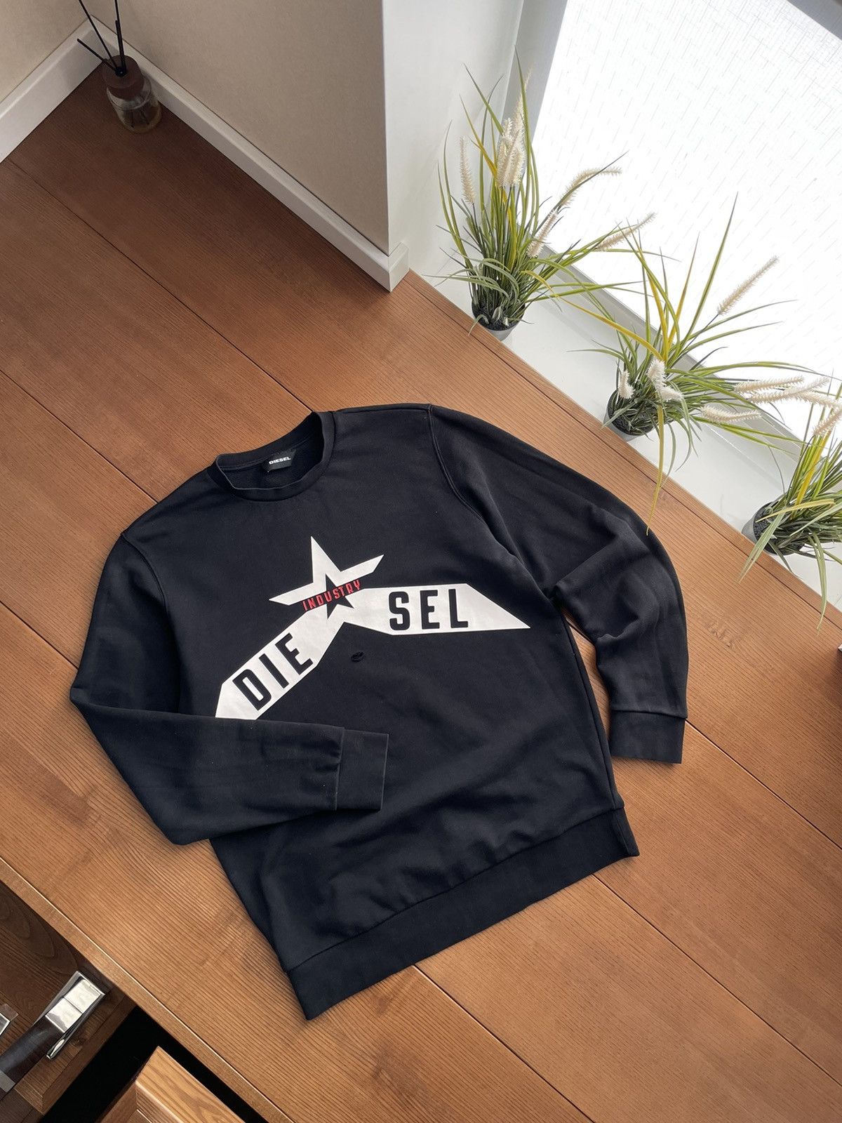 Diesel Vintage Y2K Diesel Industry Big Logo Avant Garde Sweatshirt Size US XL / EU 56 / 4 - 1 Thumbnail