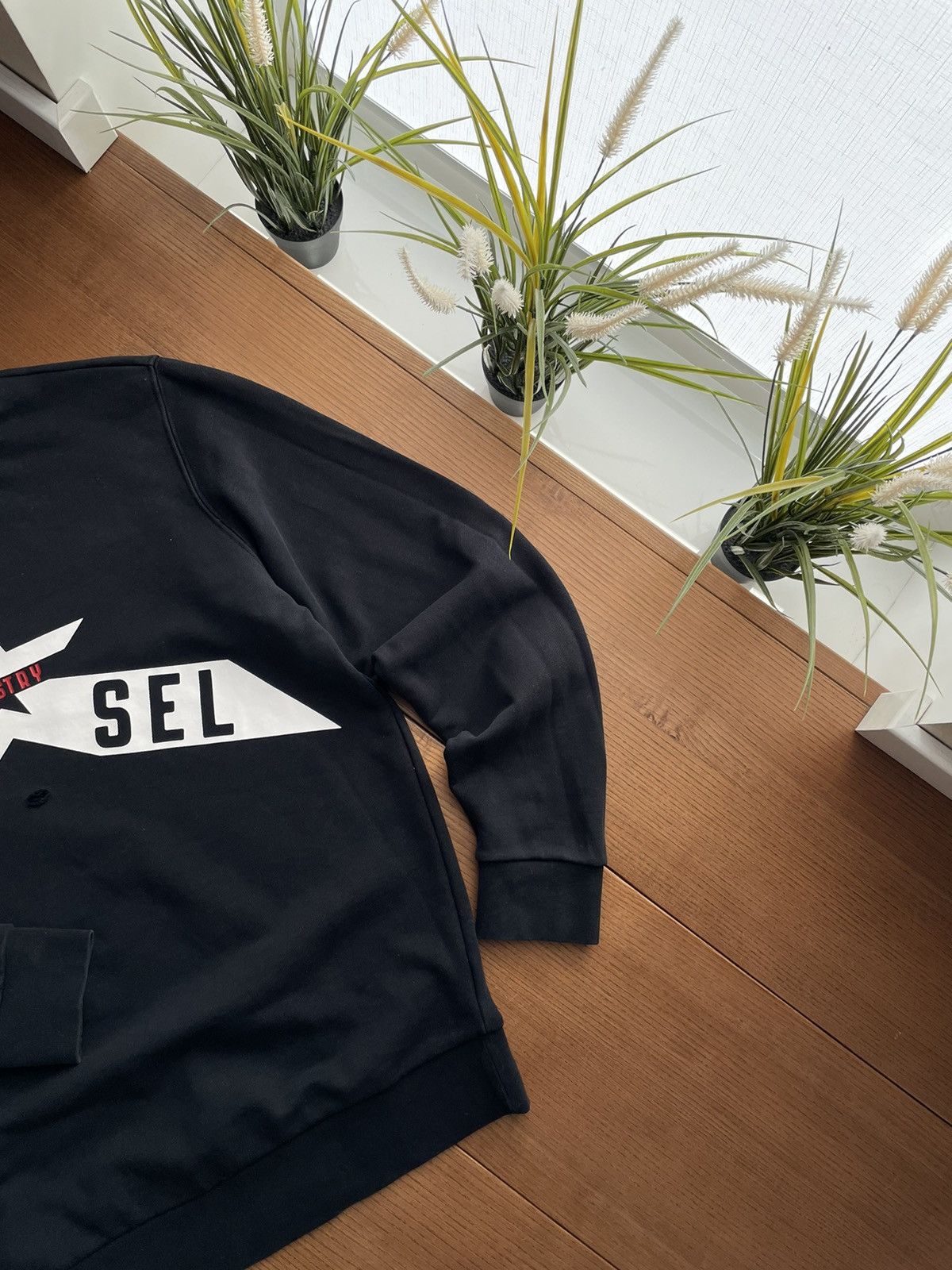 Diesel Vintage Y2K Diesel Industry Big Logo Avant Garde Sweatshirt Size US XL / EU 56 / 4 - 2 Thumbnail