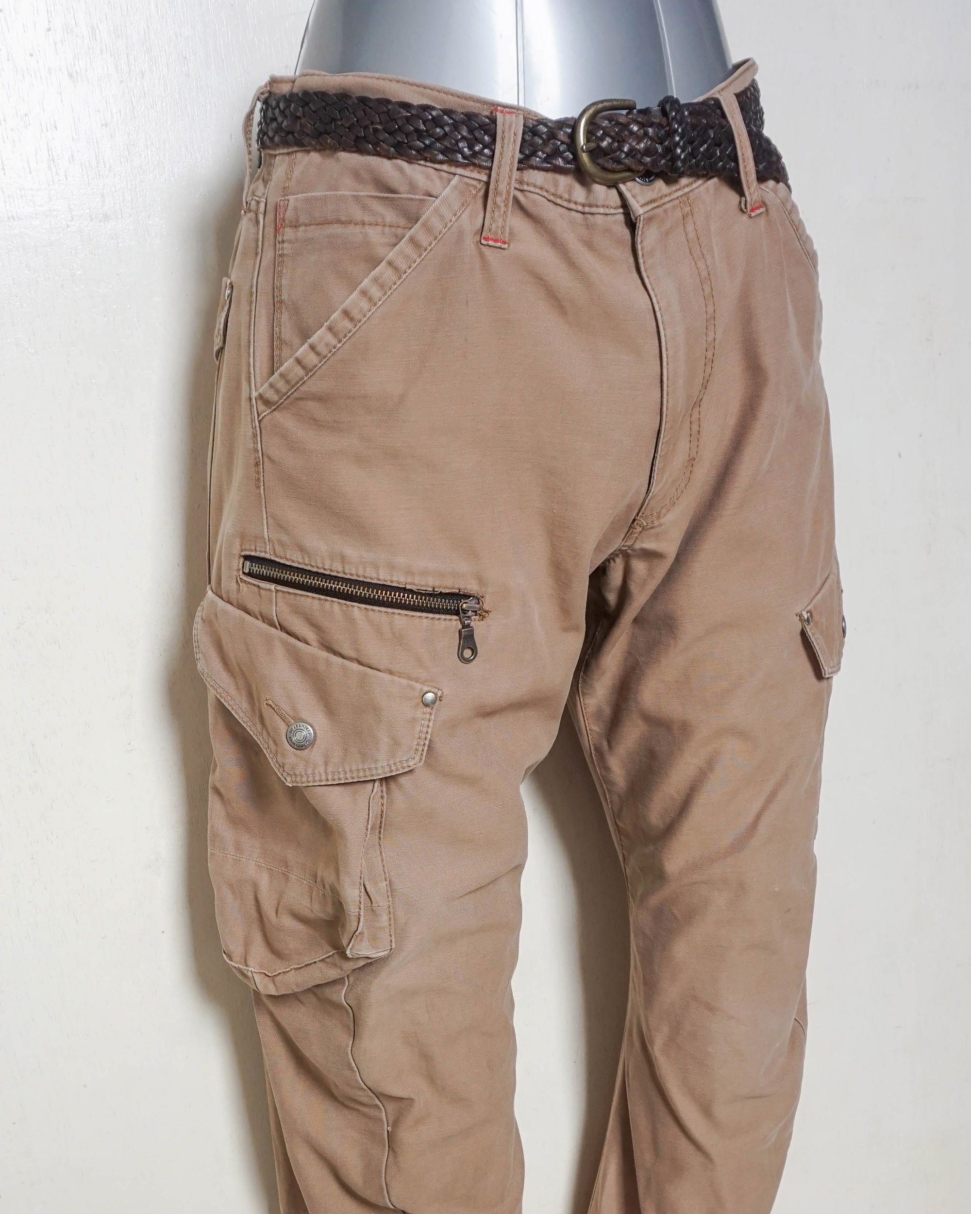 Japanese Brand XEBEC Twist45 Multipockets Curved Legs Cargo Pants Size US 31 - 2 Thumbnail