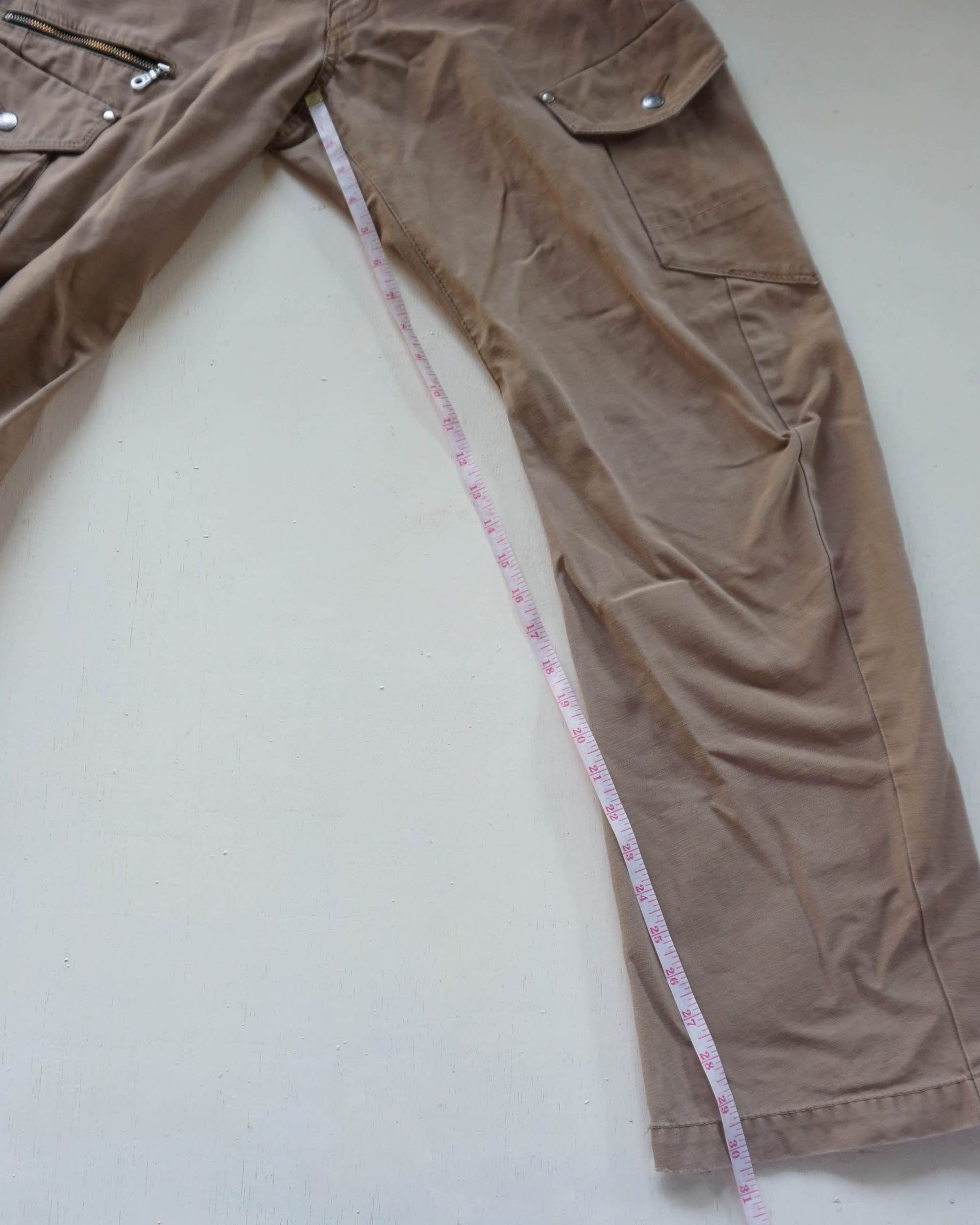 Japanese Brand XEBEC Twist45 Multipockets Curved Legs Cargo Pants Size US 31 - 17 Thumbnail