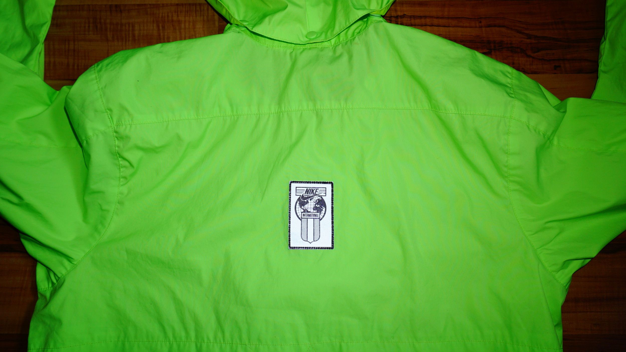 Nike VTG Nike International Vintage 90s Reflective Jacket Size US M / EU 48-50 / 2 - 9 Thumbnail