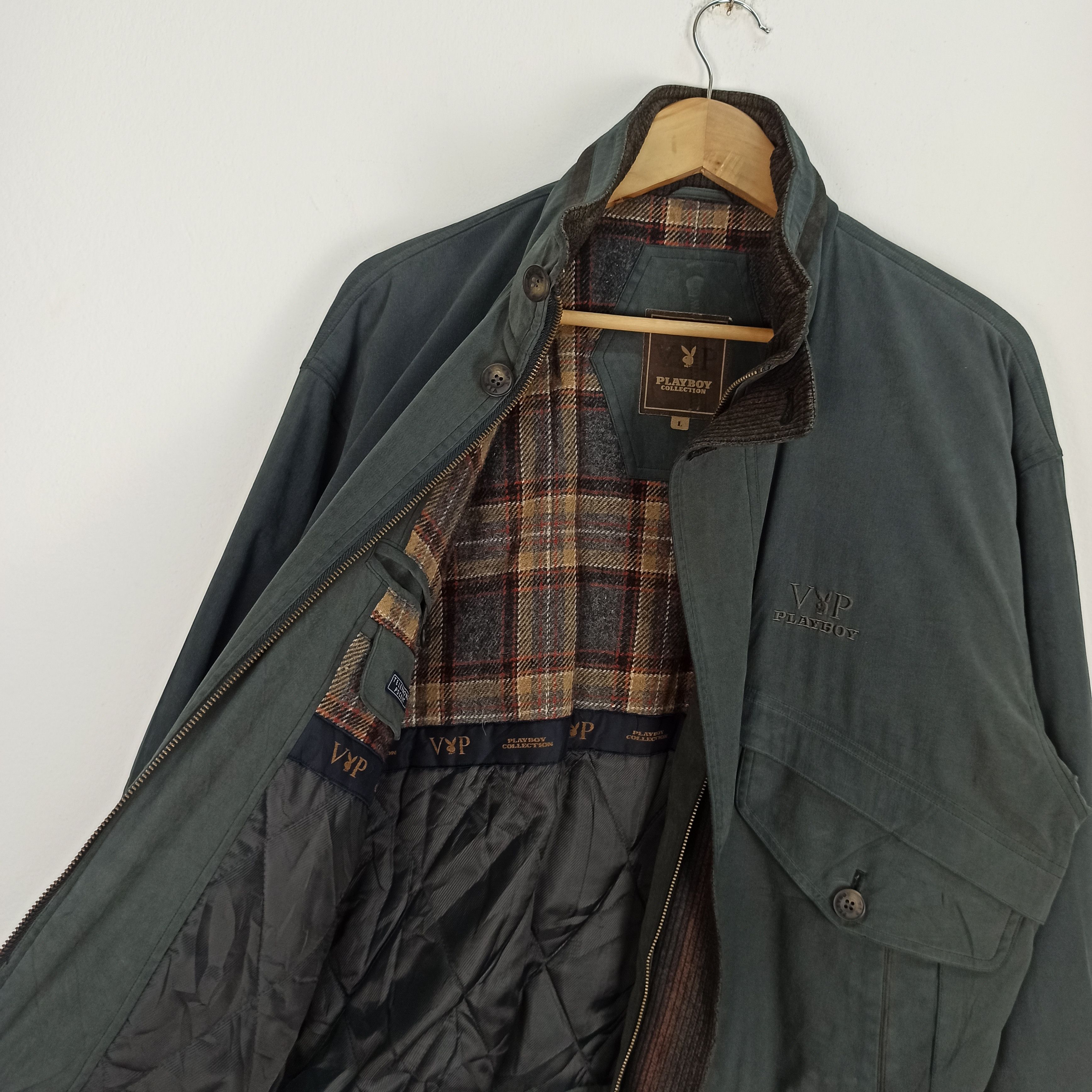 Playboy 🔥Rare🔥 PLAYBOY SPORT JACKET BOMBER STYLE Size US L / EU 52-54 / 3 - 7 Thumbnail