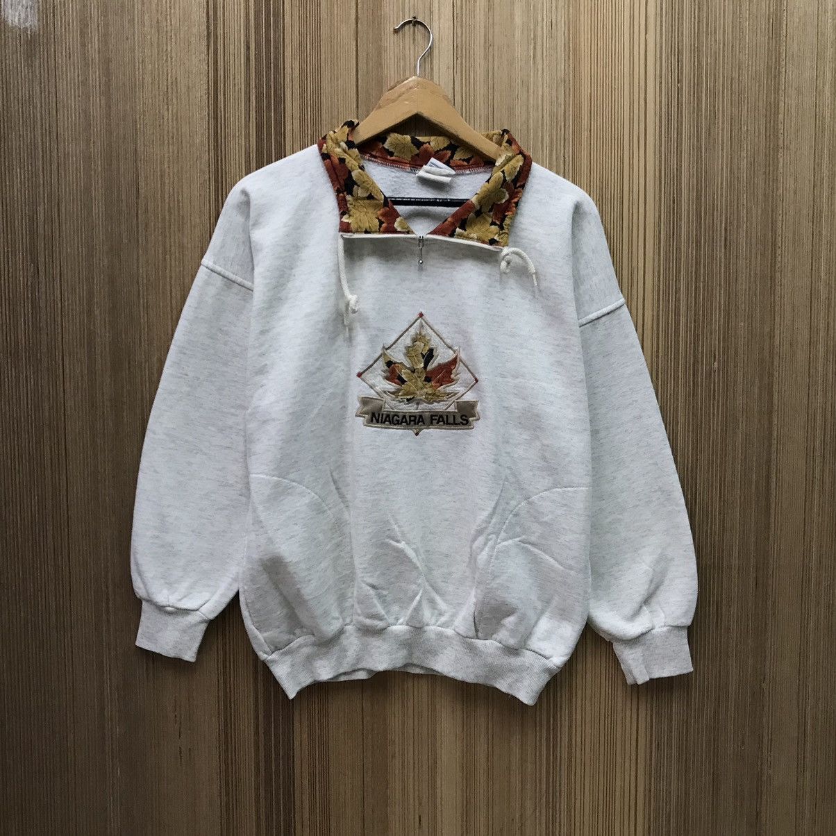 Vintage Canada Niagara Falls Sweatshirt Baff Canada