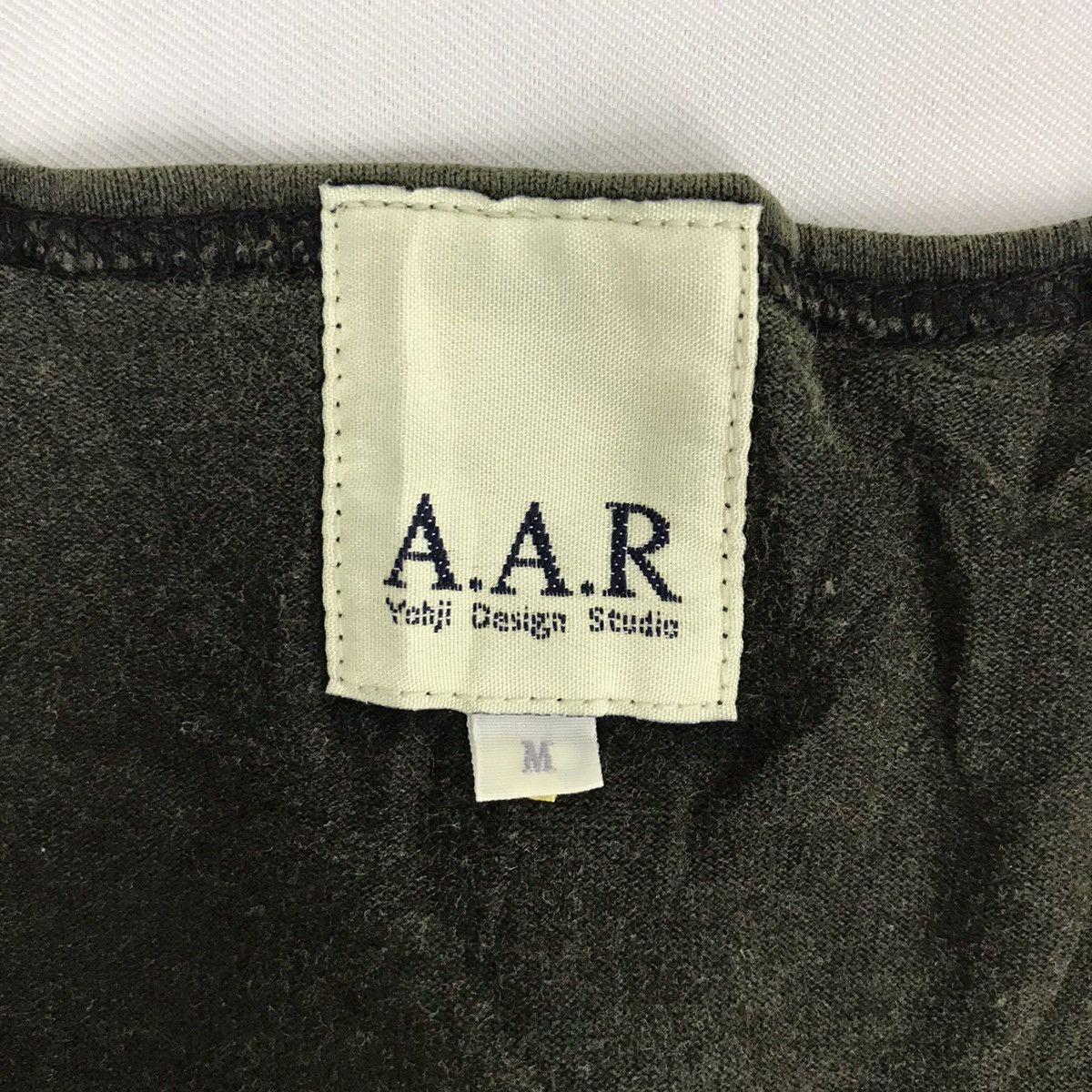 Japanese Brand A.A.R. Yohji Yamamoto Design Studio Paisley Art Tee Size M / US 6-8 / IT 42-44 - 4 Thumbnail
