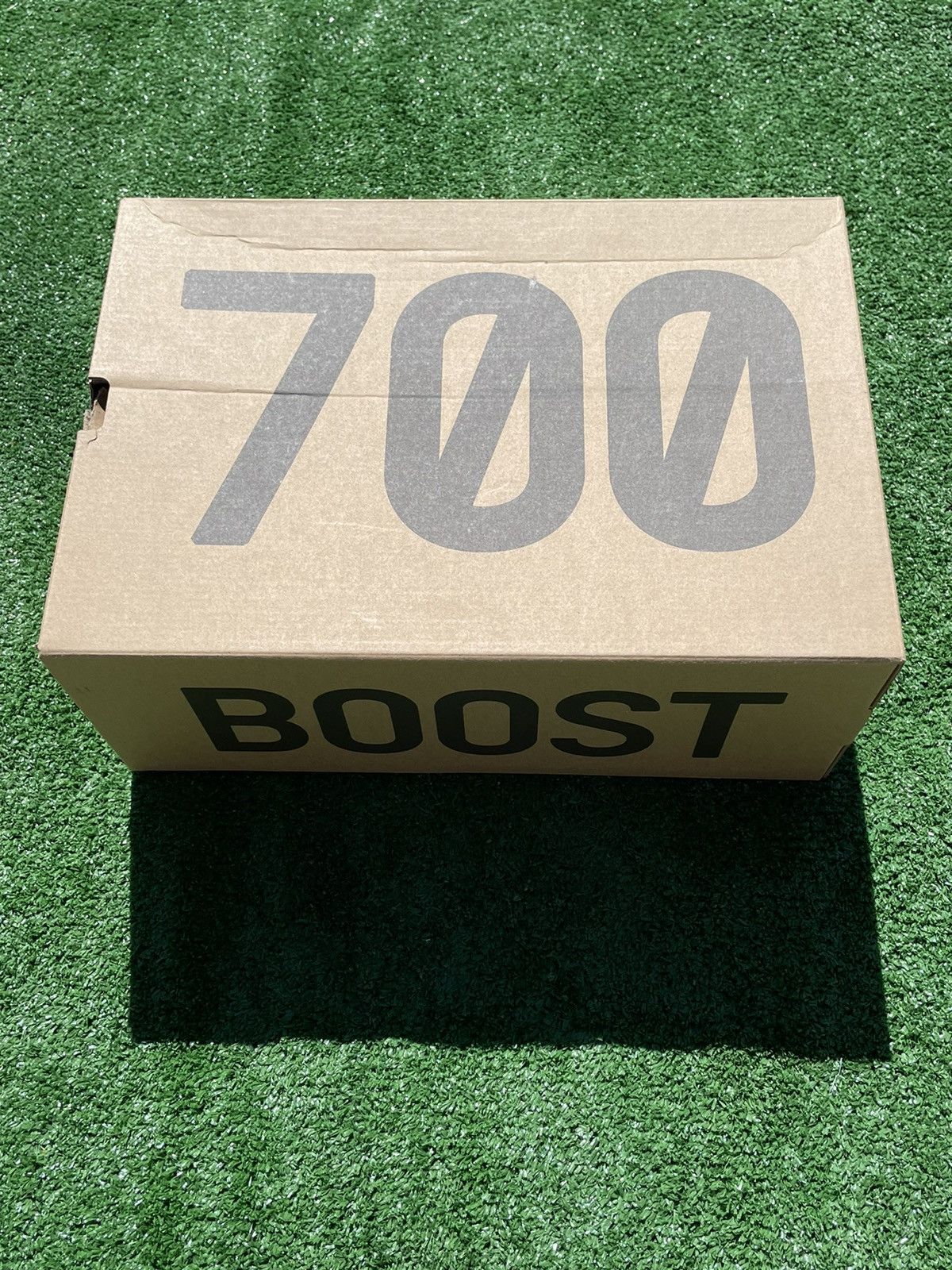 Adidas Yeezy Boost 700 Inertia 2019 Size US 12 / EU 45 - 5 Thumbnail