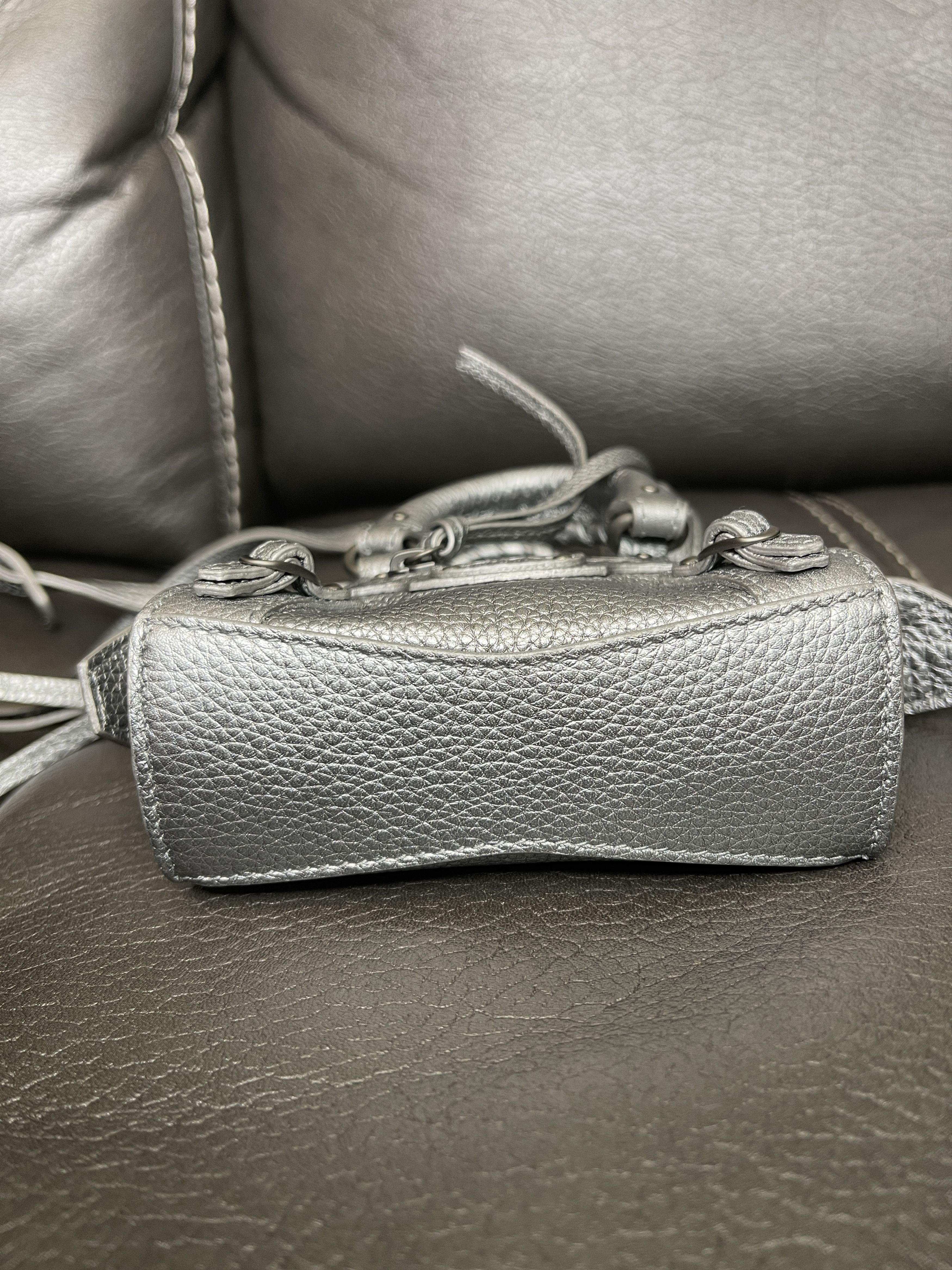 Balenciaga Like New - Balenciaga Nano Sized NeoClassic Bag Silver Size ONE SIZE - 9 Thumbnail