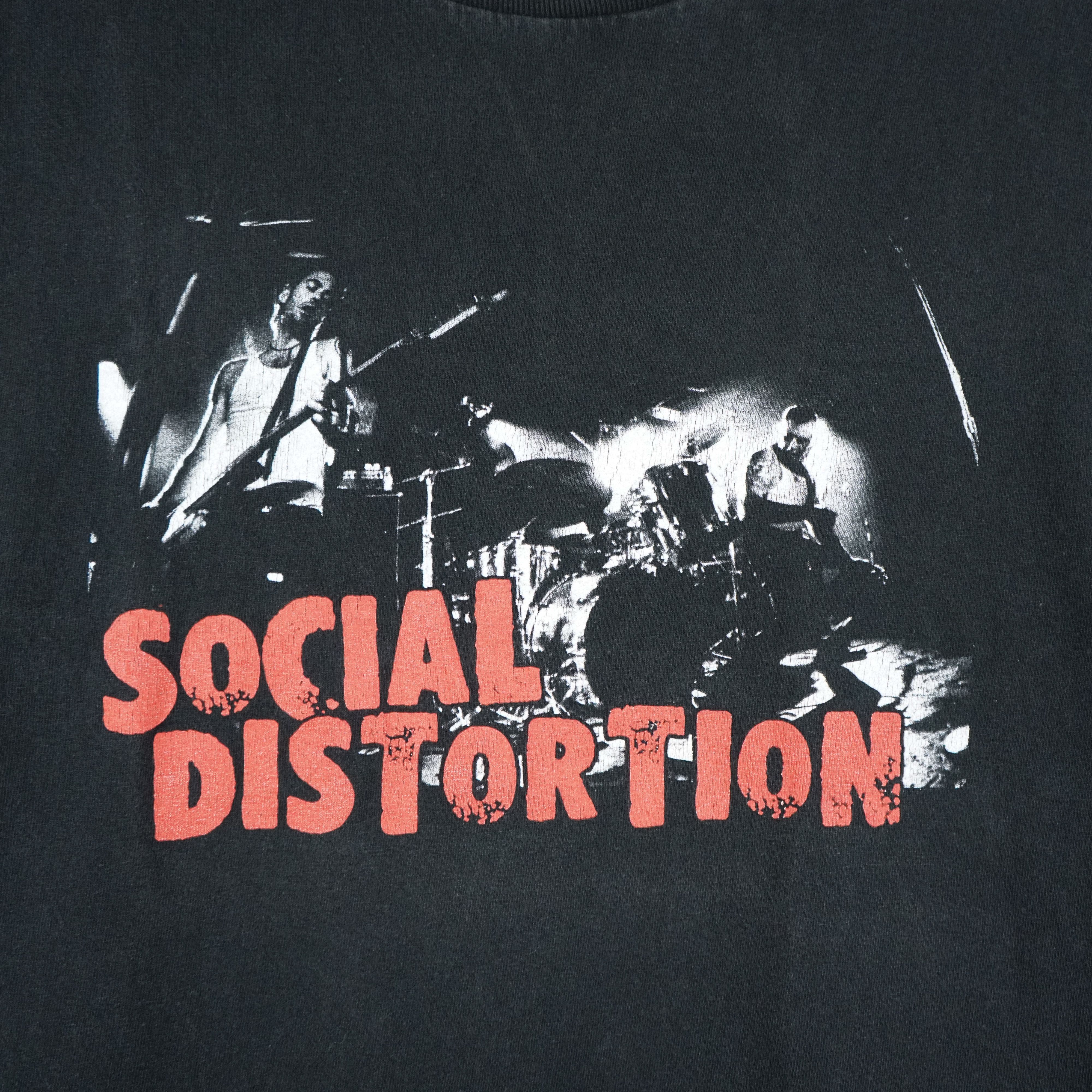 Band Tees × Vintage Vintage Social Distortion t shirt Distressed Size US M / EU 48-50 / 2 - 2 Thumbnail