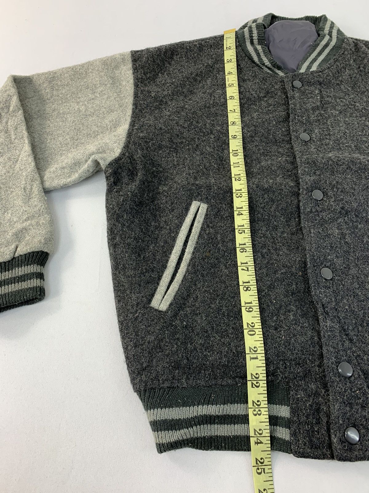 Vintage Rare Japanese Brand Simple Wool Varsity Jacket Snap Button Size US M / EU 48-50 / 2 - 10 Thumbnail