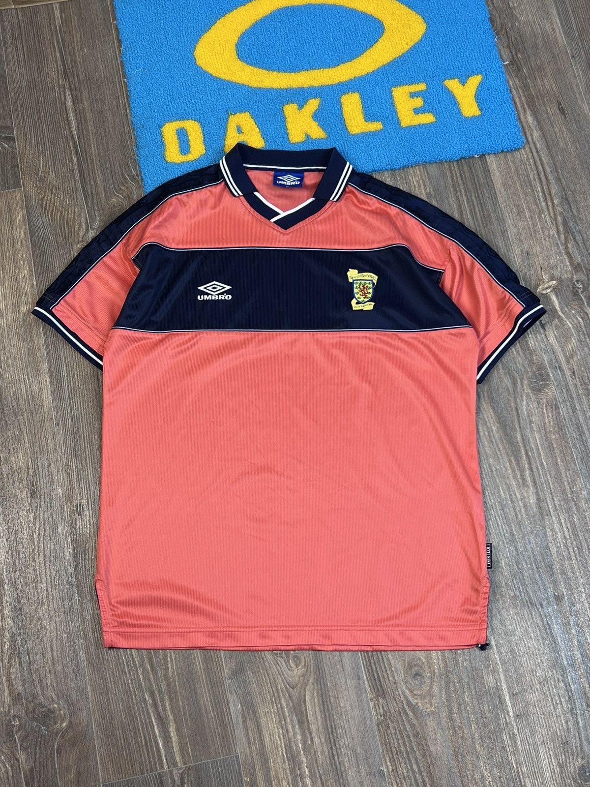 Umbro × Vintage Vintage 1999-00 Umbro Scotland Pink soccer kit jersey Size US XL / EU 56 / 4 - 1 Thumbnail