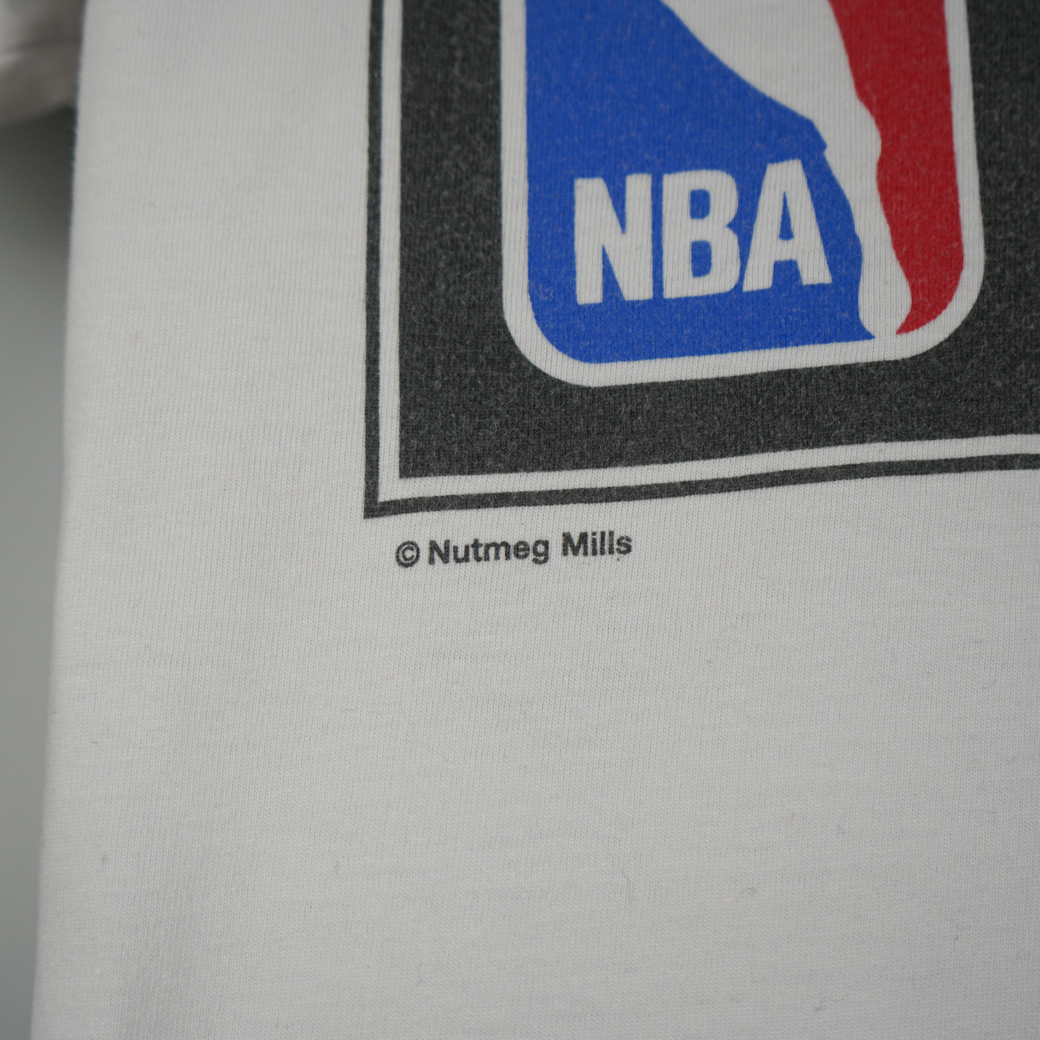NBA × Nutmeg × Vintage 1990s NBA LOGO t-shirt Size US M / EU 48-50 / 2 - 4 Thumbnail