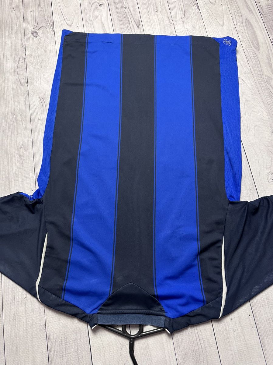 Umbro × Vintage Vintage Umbro Sunderland striped soccer jersey size M Size US M / EU 48-50 / 2 - 7 Thumbnail