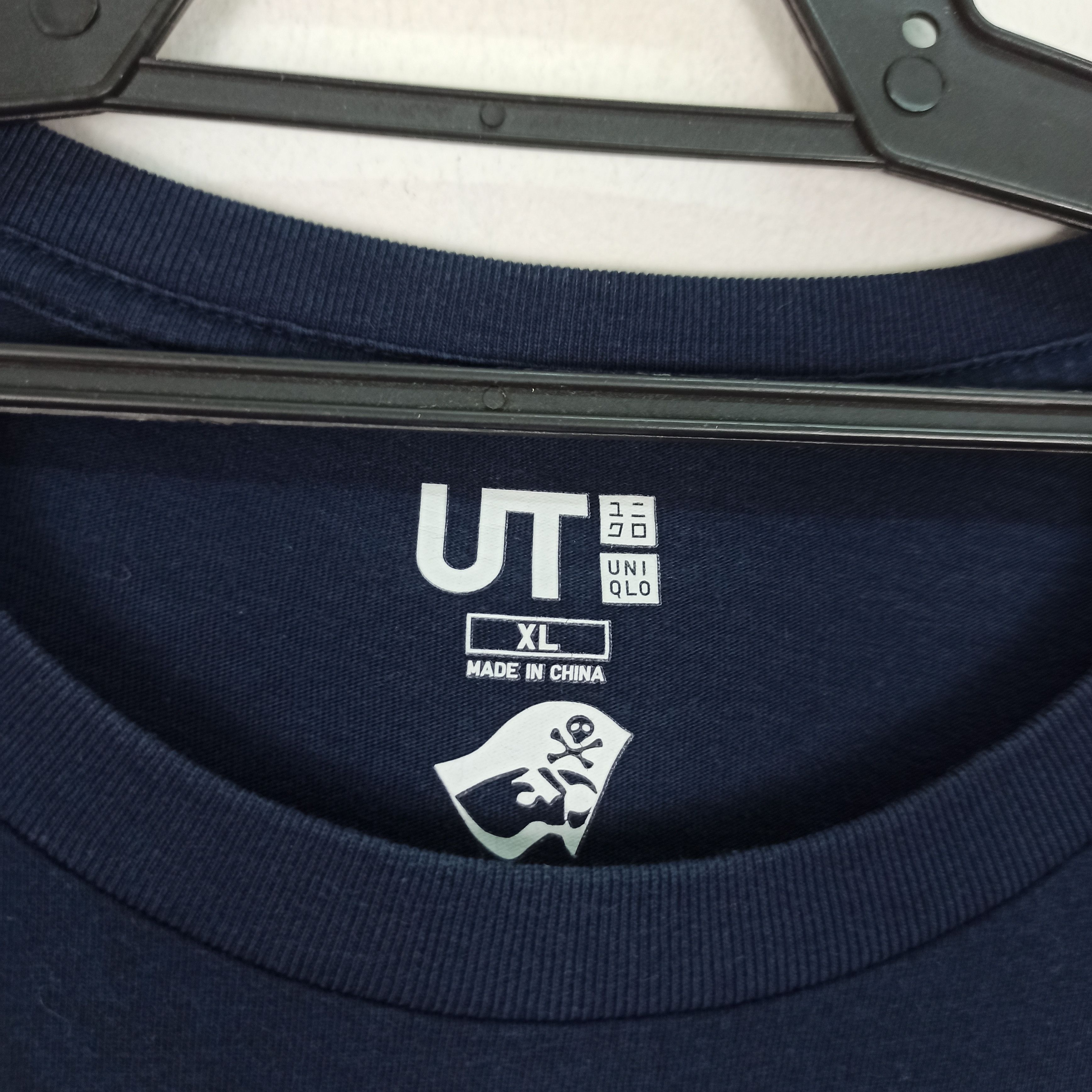 Japanese Brand 🔥STEALS🔥 Rare Bleach Toushirou x Aizen Uniqlo Anime Shirt Size US XL / EU 56 / 4 - 10 Thumbnail