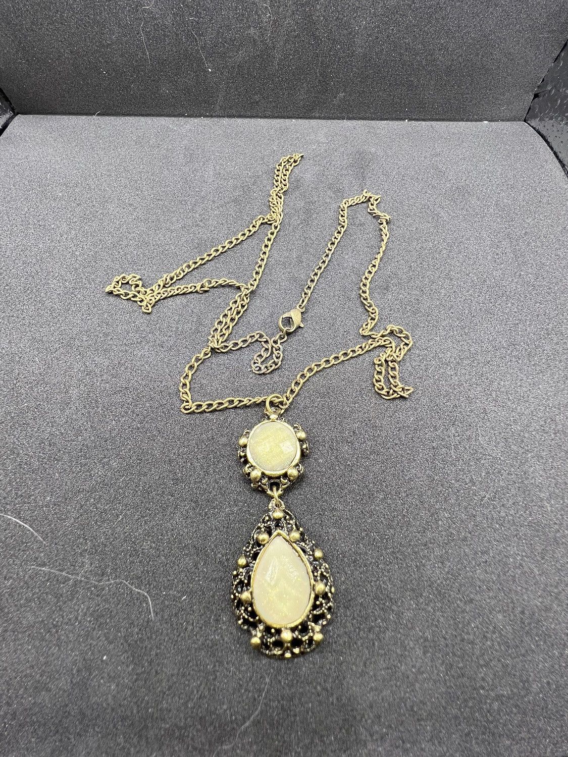 Jewelry White Crystal Bead Bronze Chain Necklace Size ONE SIZE - 4 Thumbnail