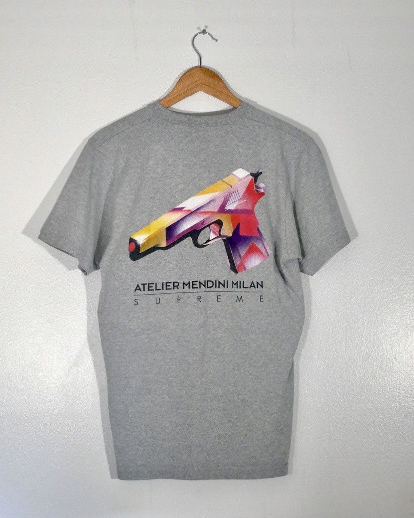 Supreme mendini gun store tee