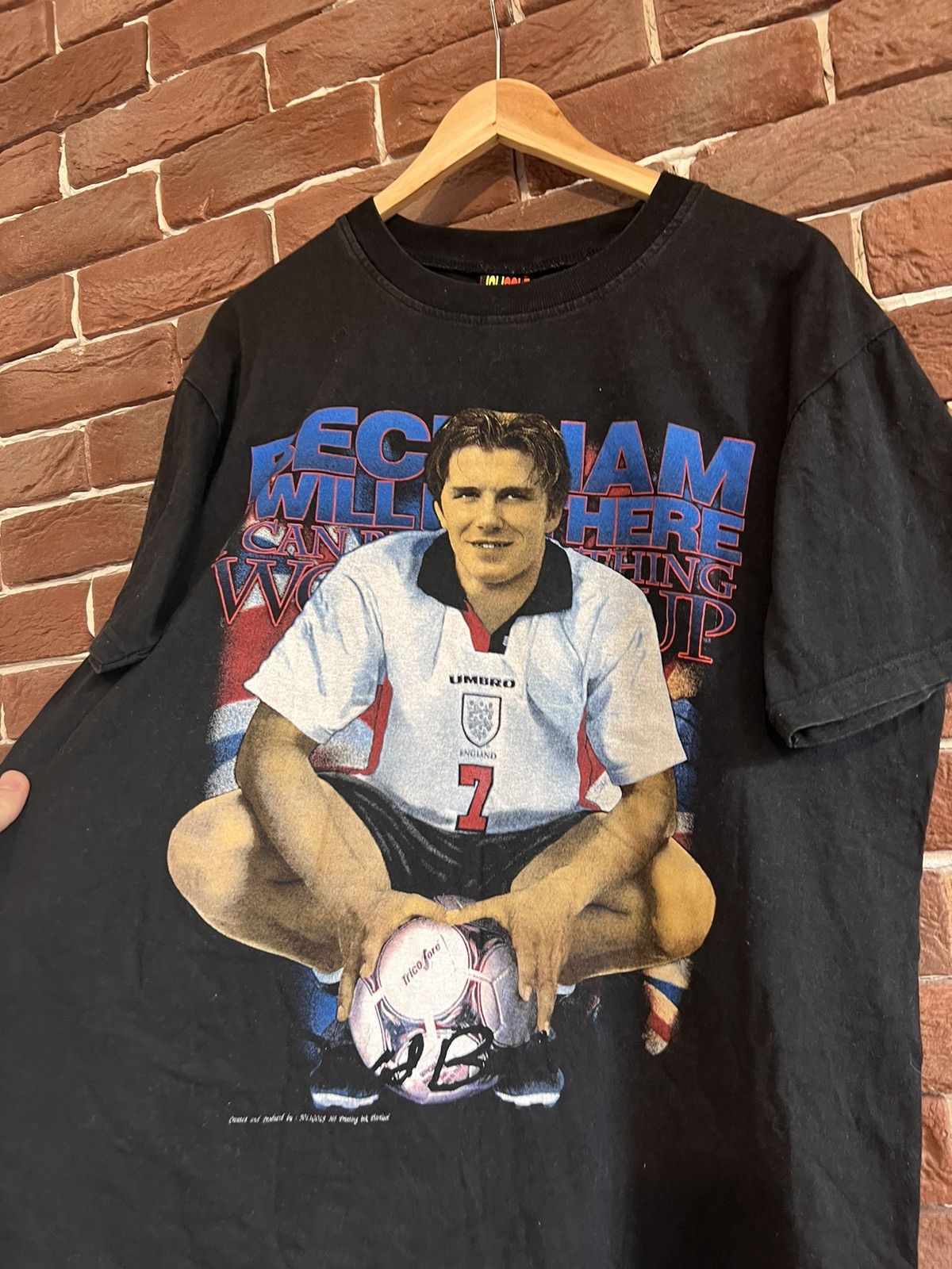 Vintage RARE! VINTAGE 90s David Beckham England Football Tshirt Rap Size US L / EU 52-54 / 3 - 2 Thumbnail
