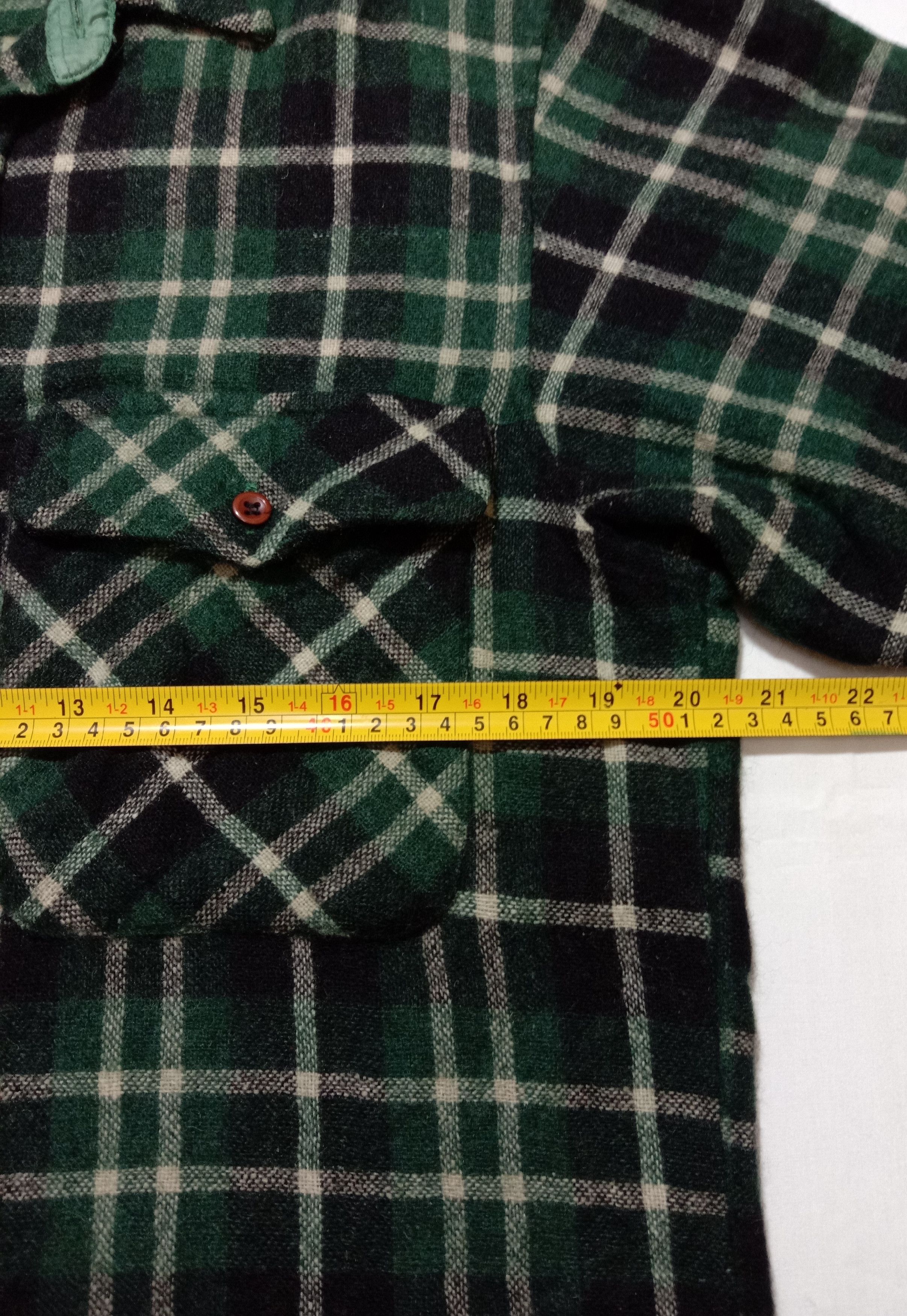 Flannel Wrangler Check Plaid Shirt Long Sleeve Green Color Size US L / EU 52-54 / 3 - 6 Thumbnail