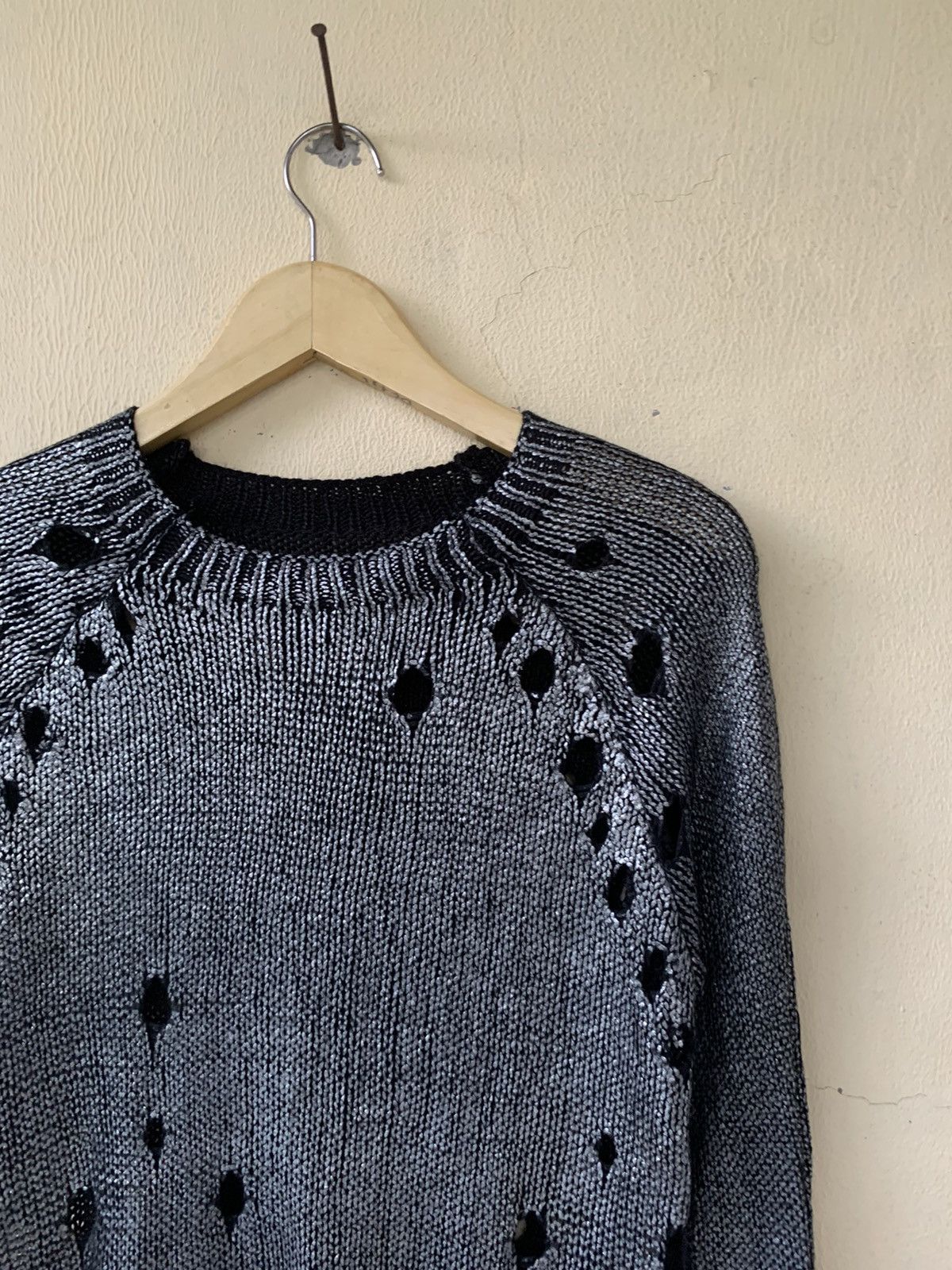 20471120 × Hysteric Glamour × Japanese Brand 🫱🏼‍🫲🏻NEED GONE🫱🏼‍🫲🏻 Unkown Destroyed Grunge Glitter Knit Sweater Size US S / EU 44-46 / 1 - 2 Thumbnail