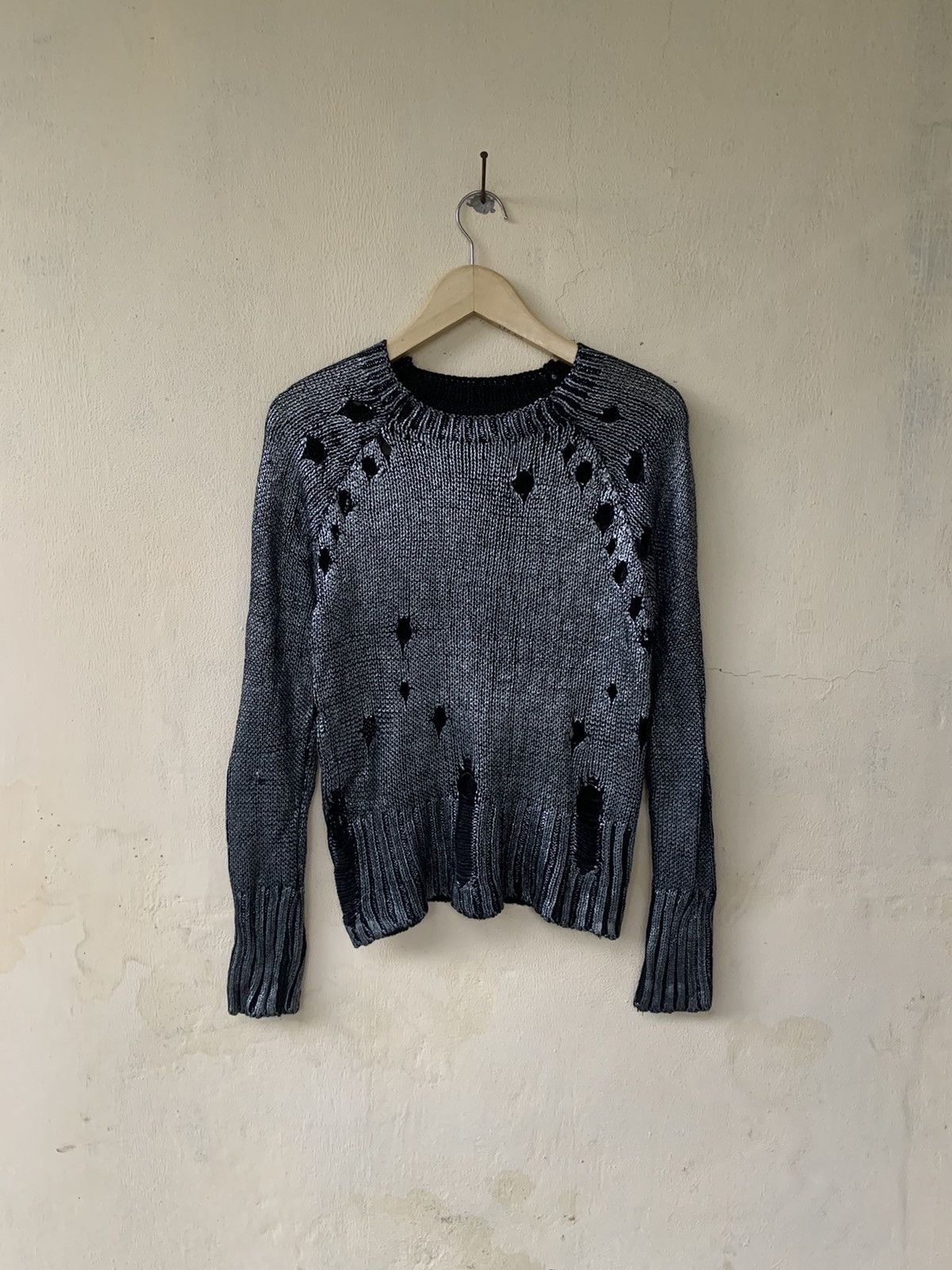 20471120 × Hysteric Glamour × Japanese Brand 🫱🏼‍🫲🏻NEED GONE🫱🏼‍🫲🏻 Unkown Destroyed Grunge Glitter Knit Sweater Size US S / EU 44-46 / 1 - 1 Thumbnail